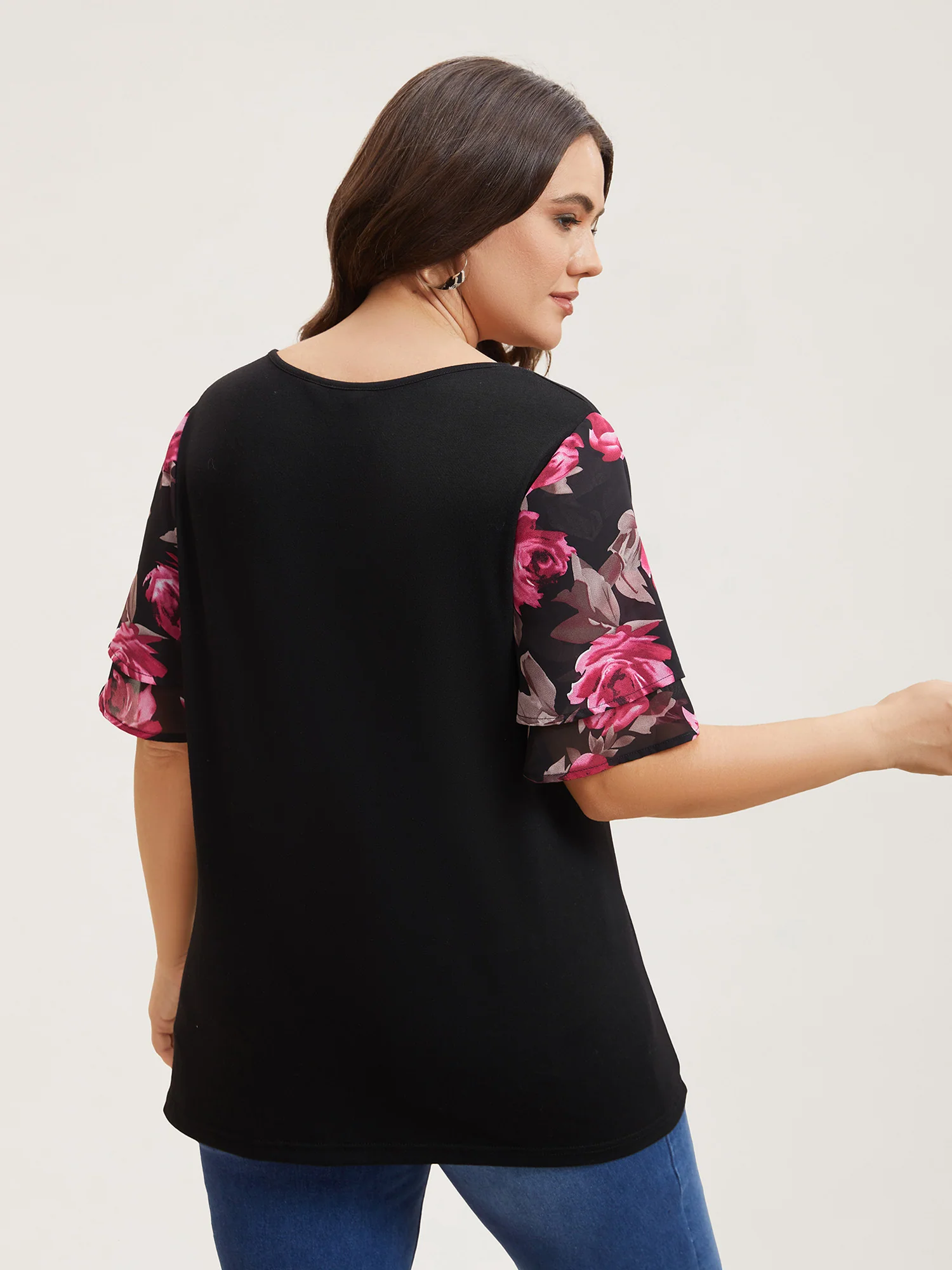 Stretchy Floral Lotus Sleeve V-Neck T-Shirt - Image 4