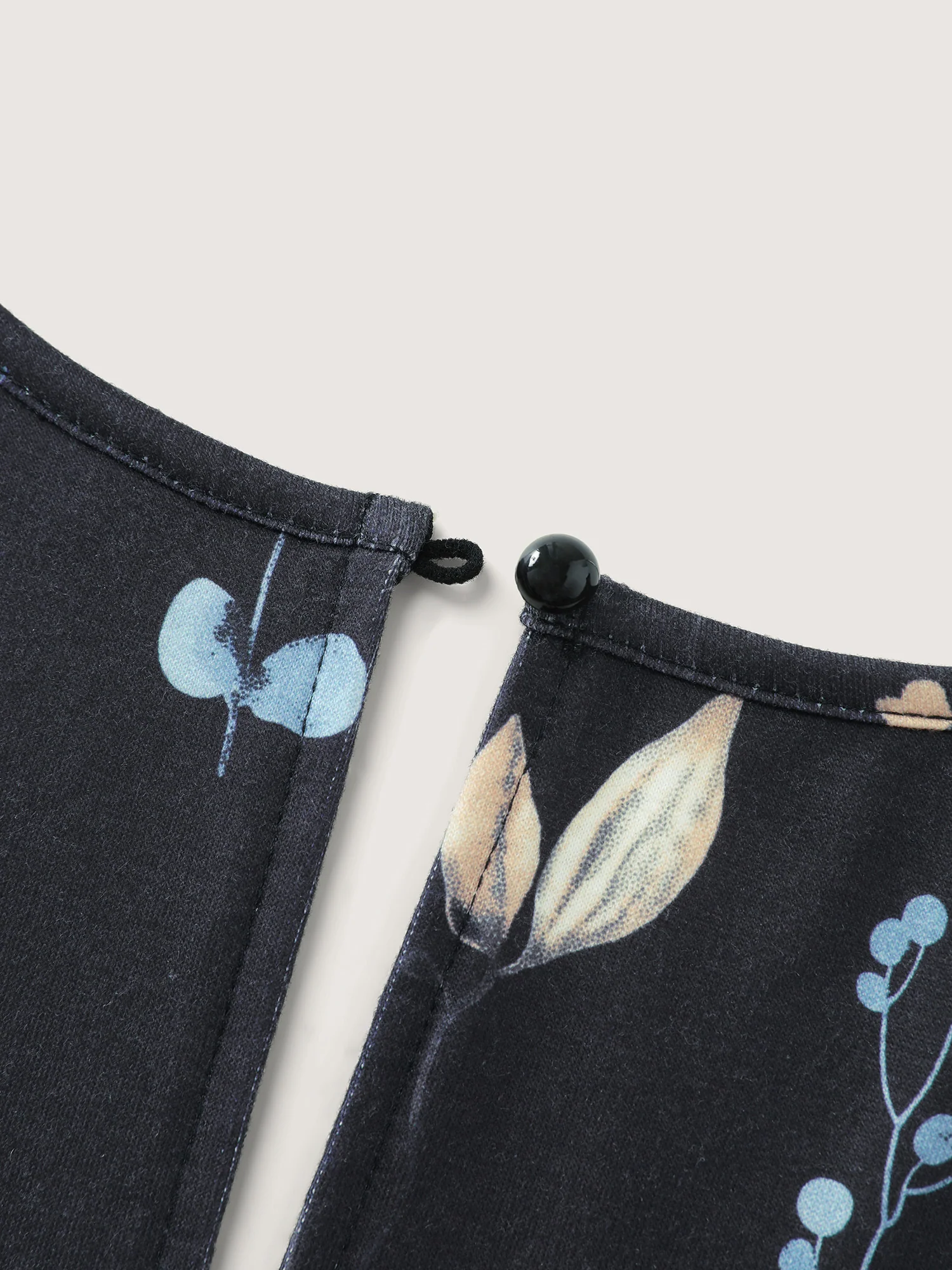 Stretchy Floral Print V-Neck Jumpsuit - Image 6