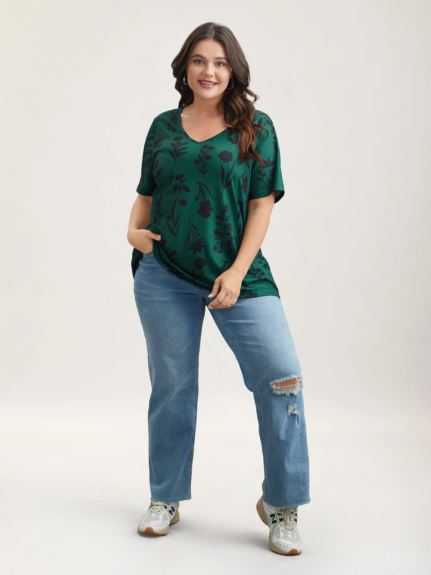 Stretchy Floral Print V-Neck T-Shirt - Image 5