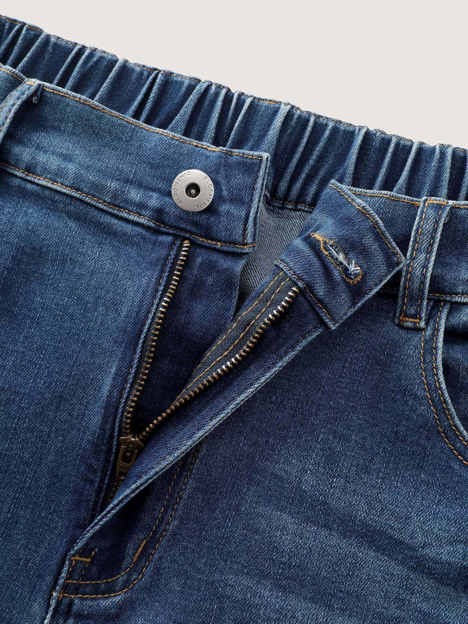 Stretchy Back Elastic Waist Capri Jeans - Image 7