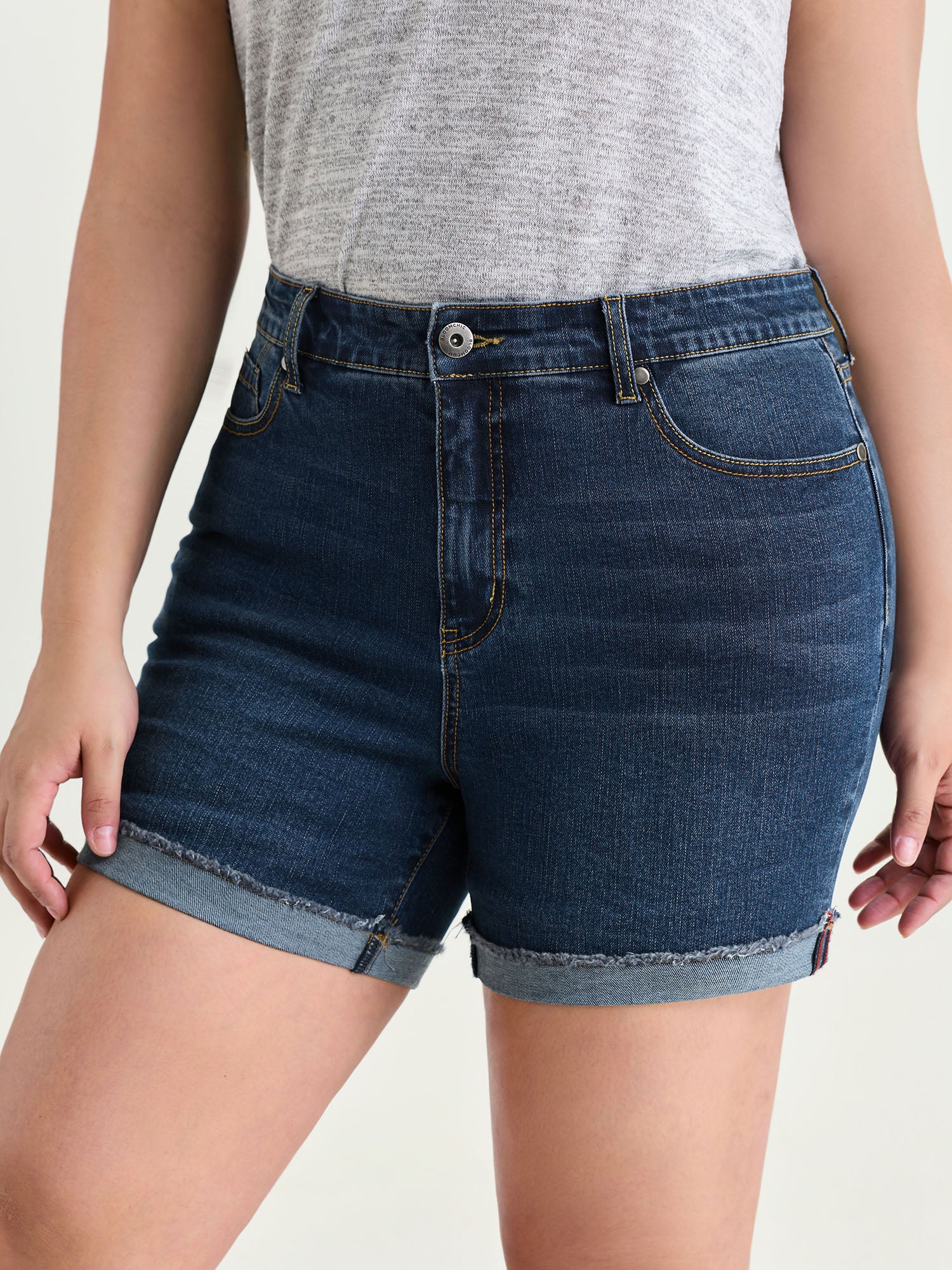 Stretchy Folded Hem Skinny-Fit Denim Shorts - Image 2