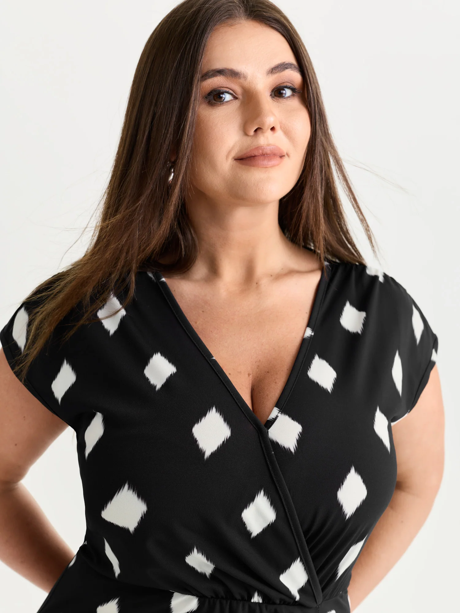 Stretchy Geometric Print Wrap Midi Dress - Image 2