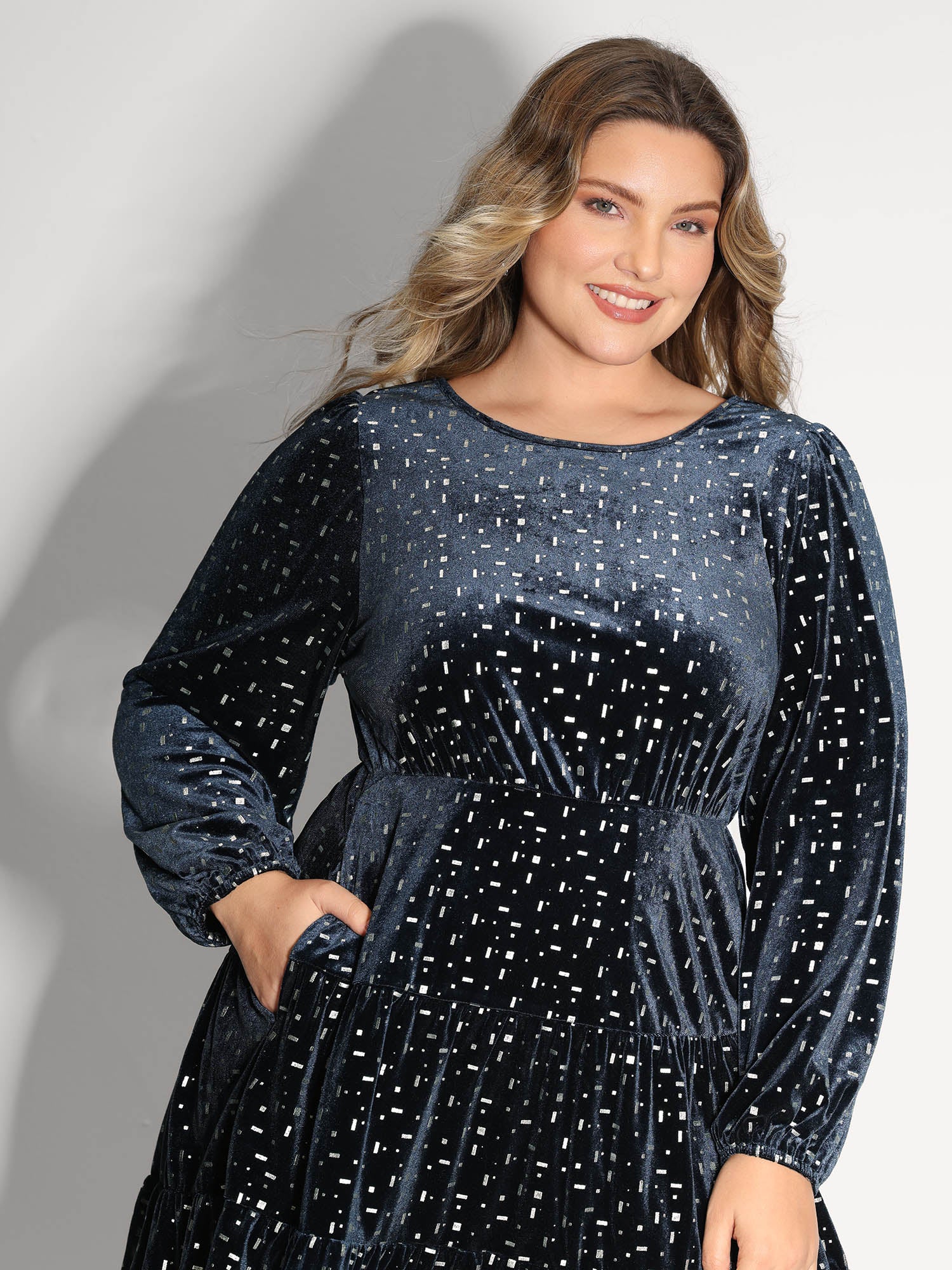 Stretchy Gold-Stamped Pockets Mini Dress - Image 2