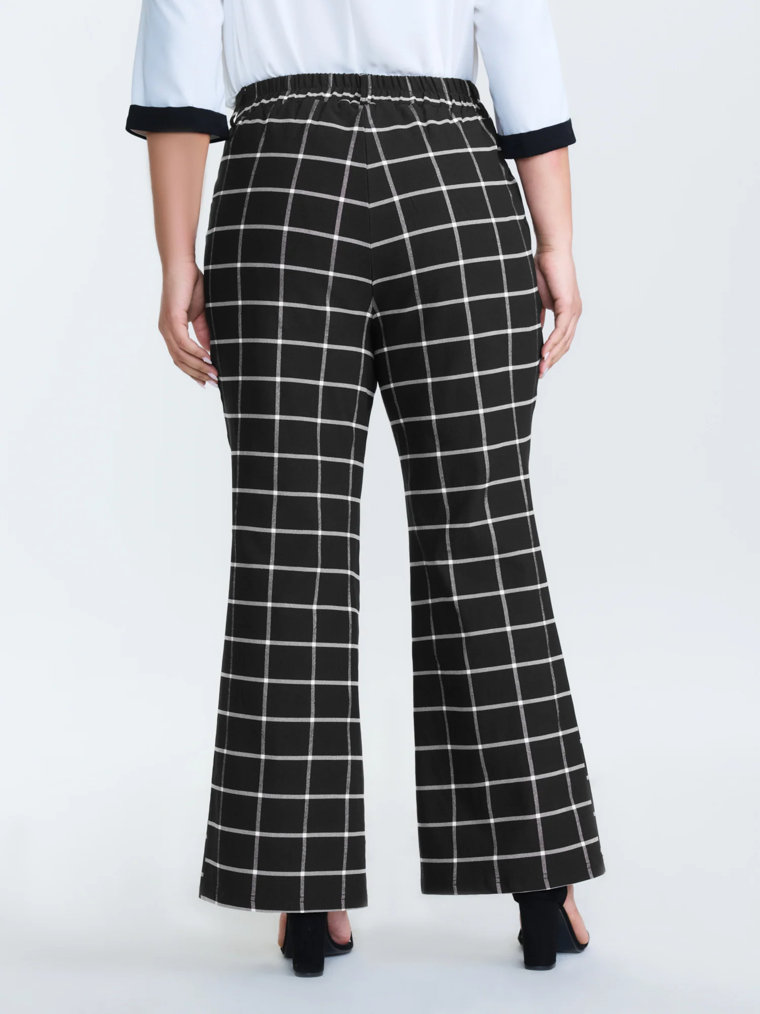 Stretchy Grid Pattern Flared Pants - Image 5
