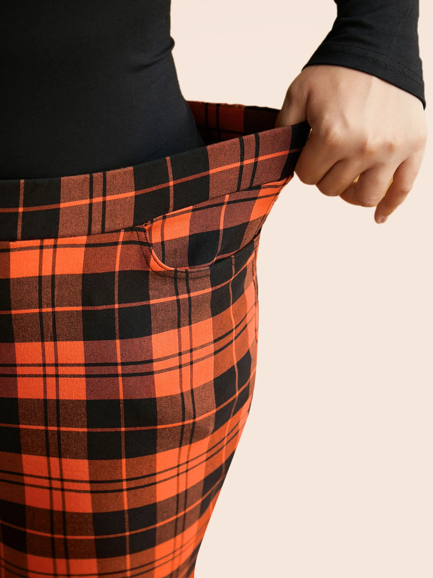 Stretchy Plaid Lounge Leggings - Image 4