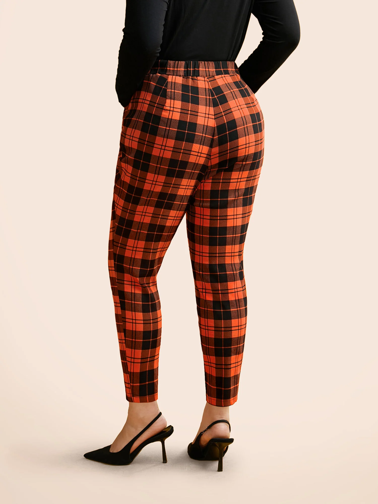 Stretchy Plaid Lounge Leggings - Image 5