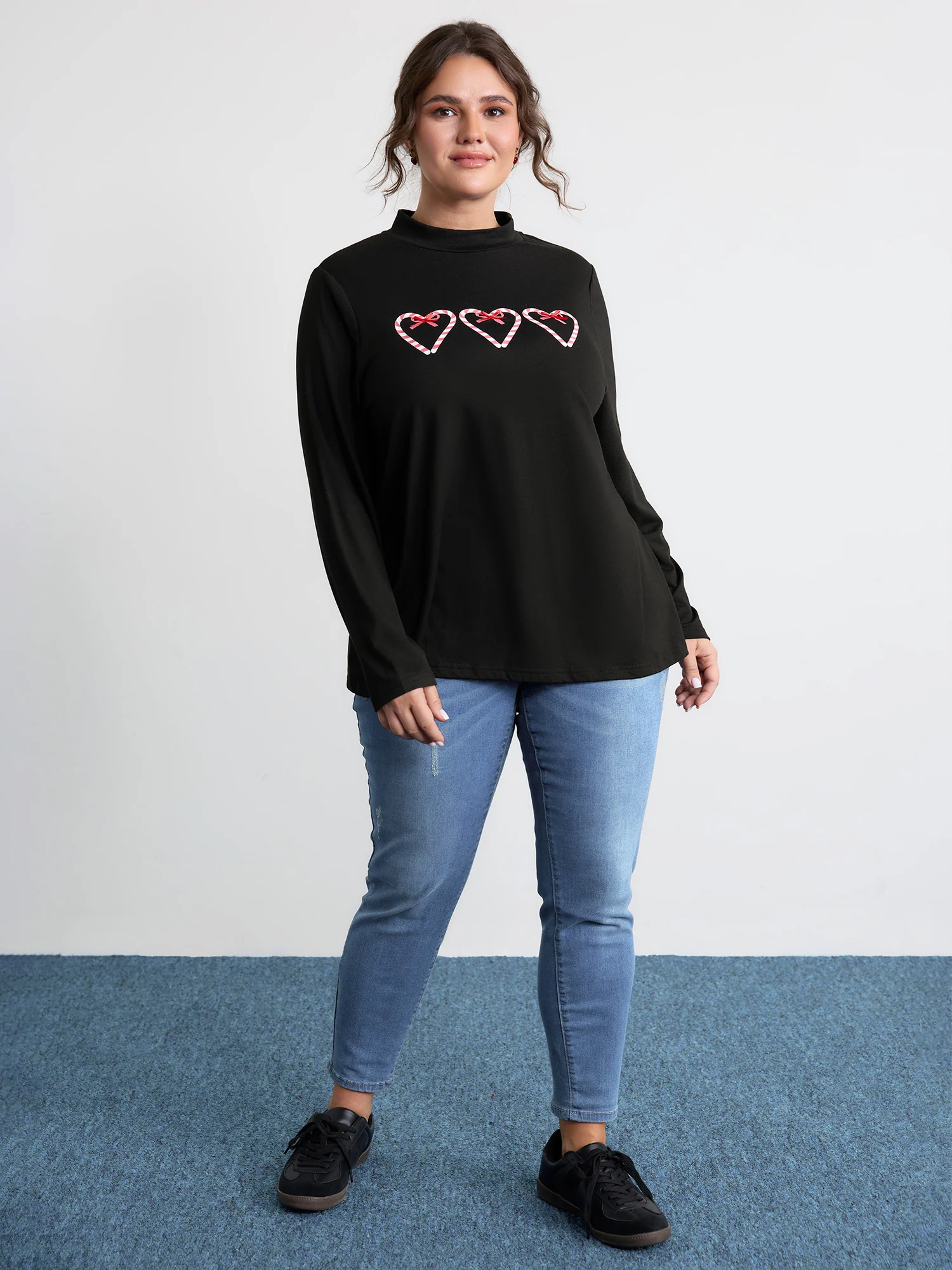 Stretchy Hearts Print Mock Neck T-Shirt - Image 3