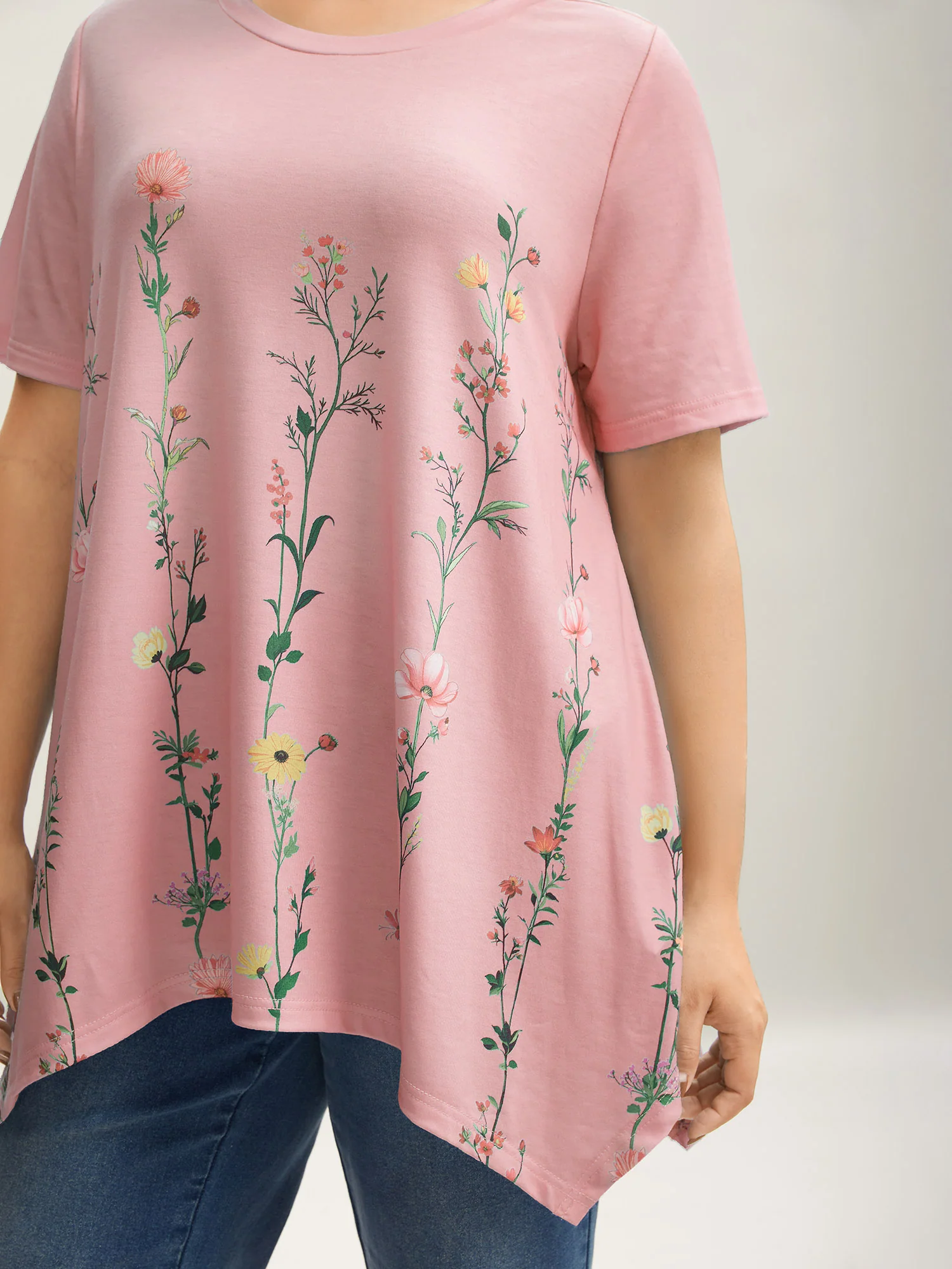 Stretchy Hi-Low Hem Floral T-Shirt - Image 2