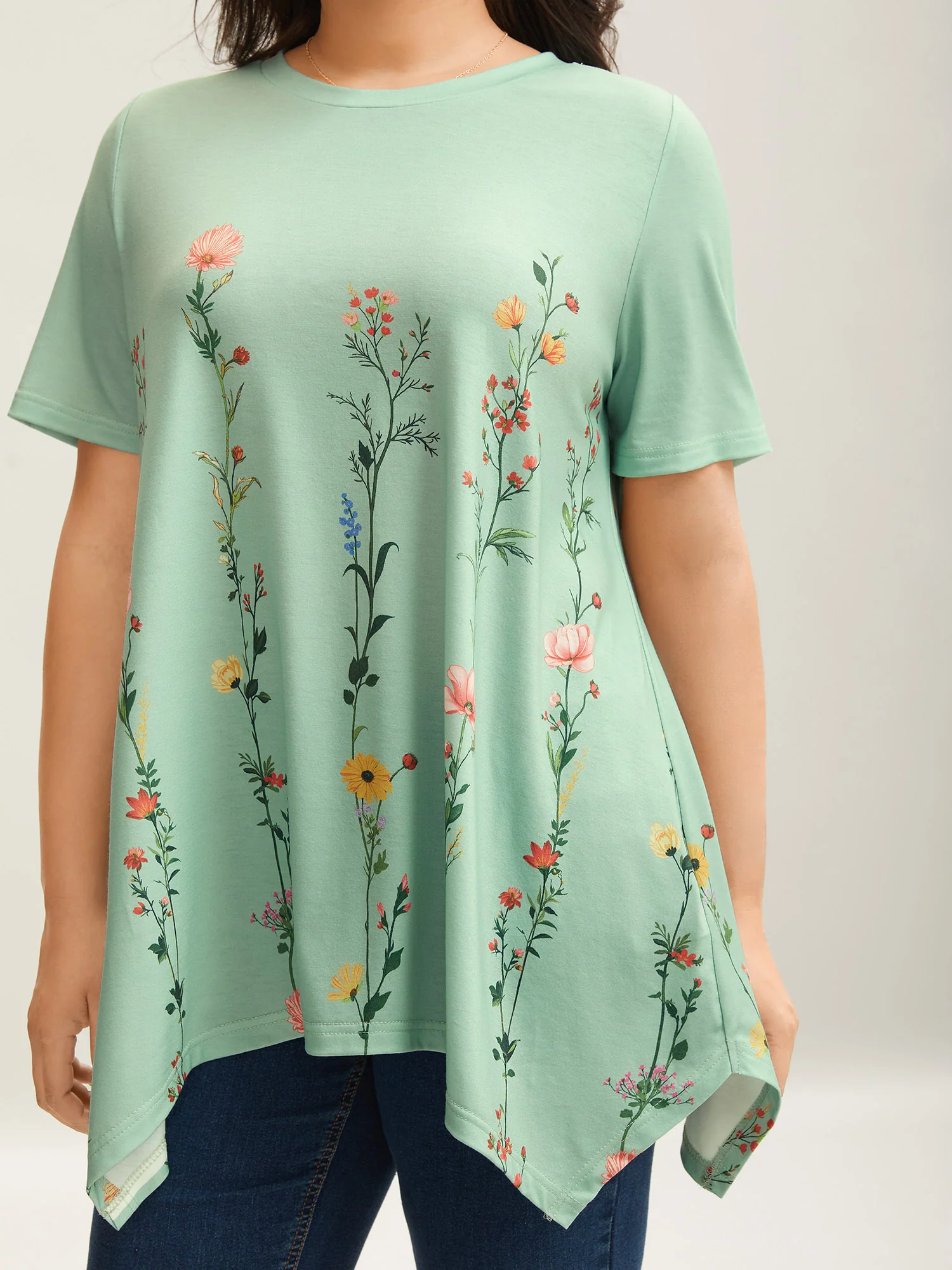 Stretchy Hi-Low Hem Floral T-Shirt - Image 6