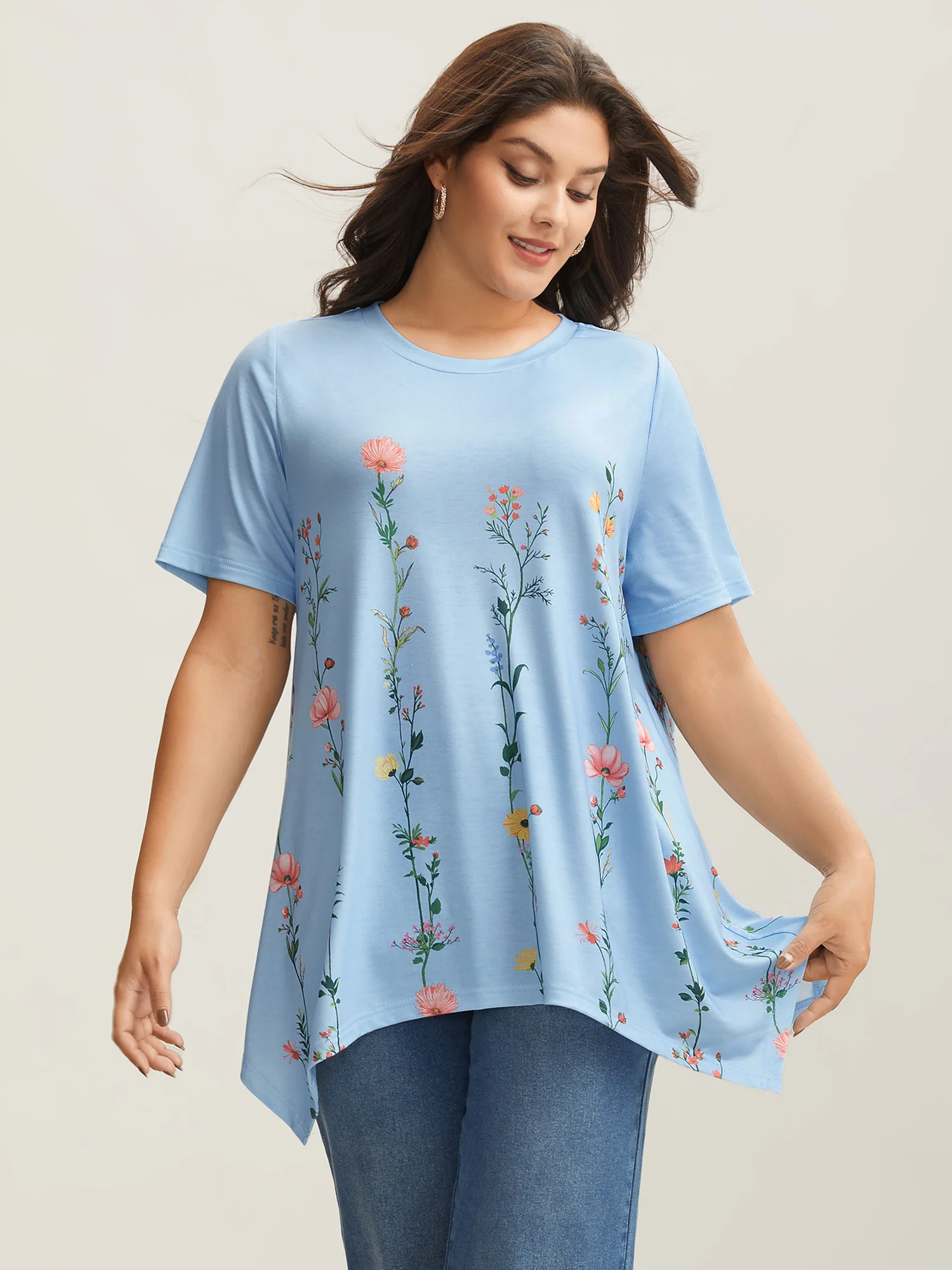 Stretchy Hi-Low Hem Floral T-Shirt - Image 9