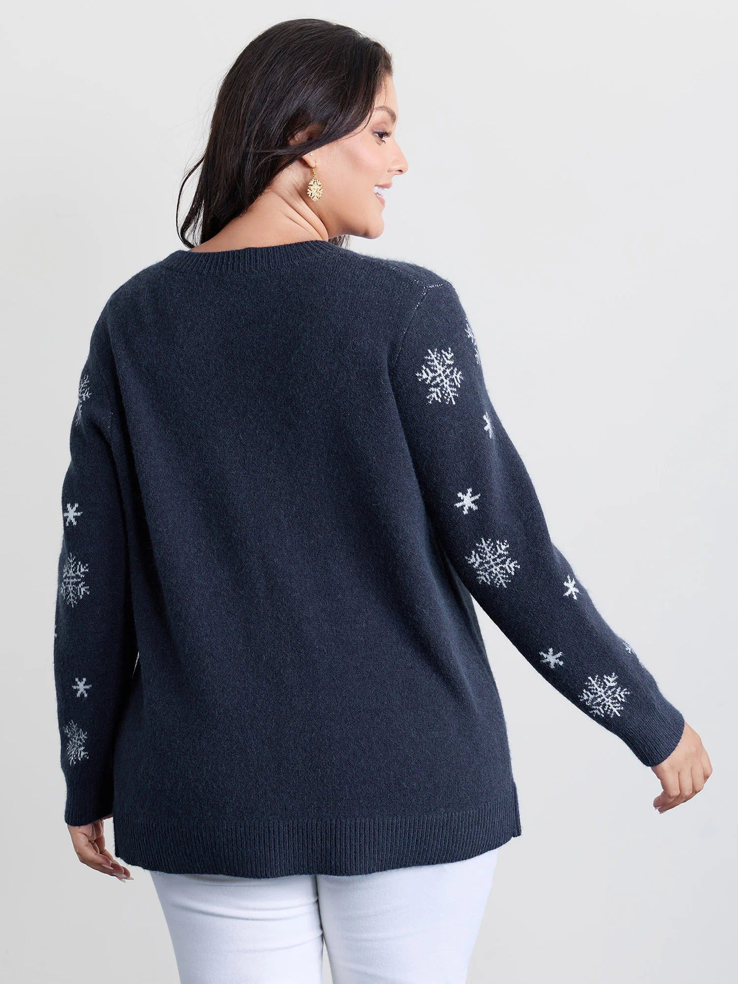 Stretchy Holiday Tree Sequin Embroidery Pullover - Image 4