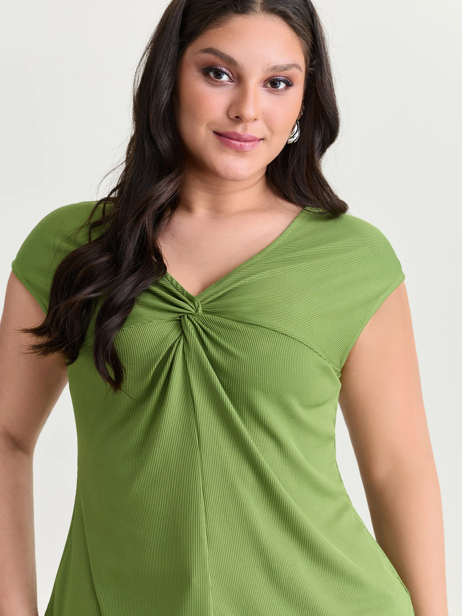 Stretchy Knotted Front Plain Knit Top - Image 2