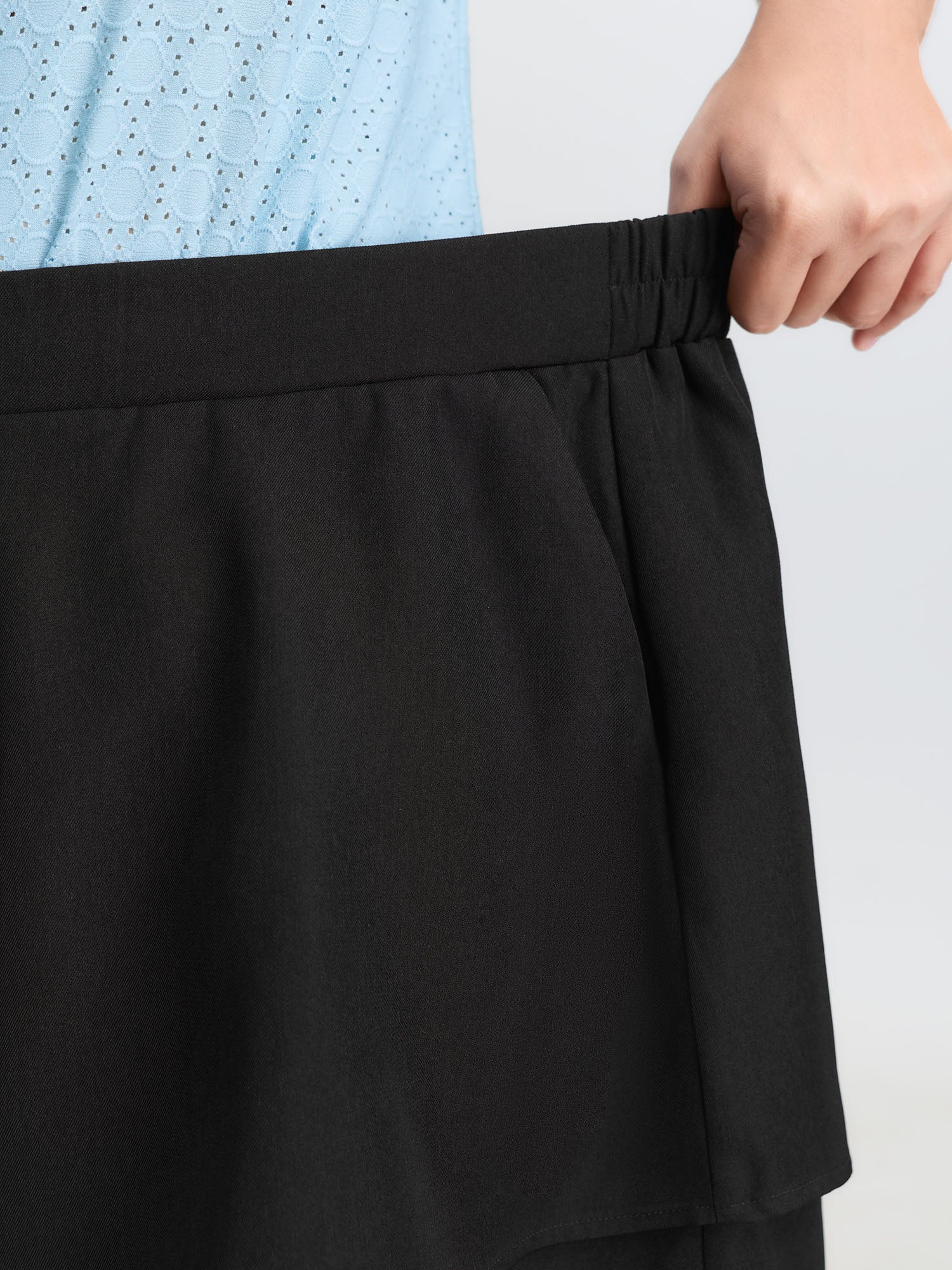 Stretchy Layered Hem Shorts - Image 4