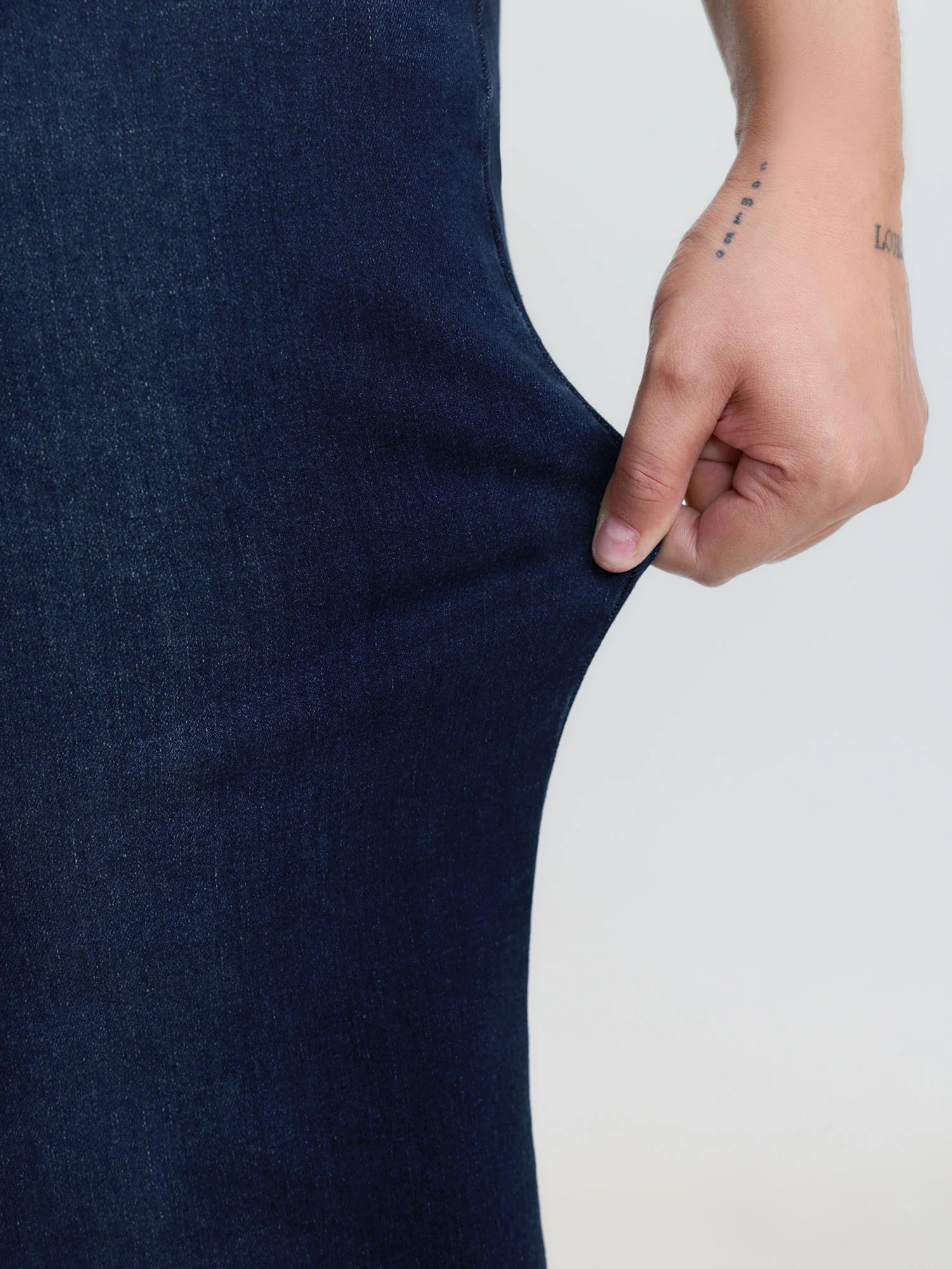 Stretchy Mid-Rise Flared Jeans - Image 4