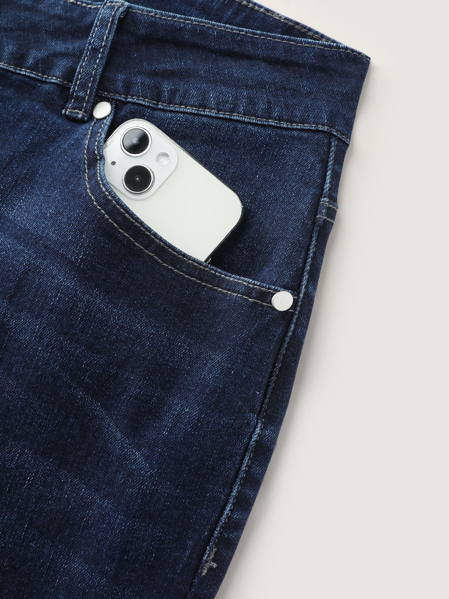 Stretchy Mid-Rise Flared Jeans - Image 7