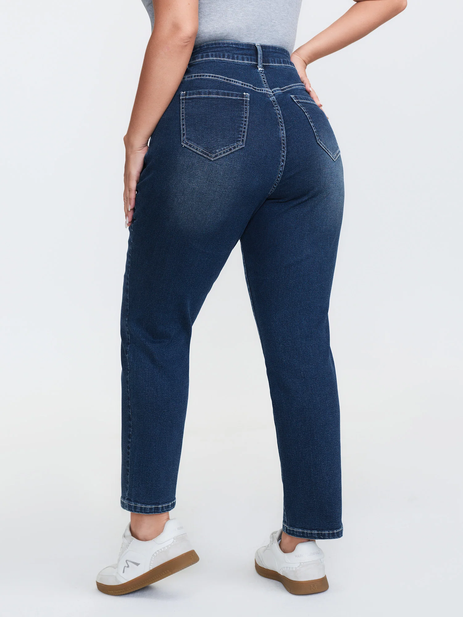 Stretchy Mid-Rise Skinny-Fit Jeans - Image 4