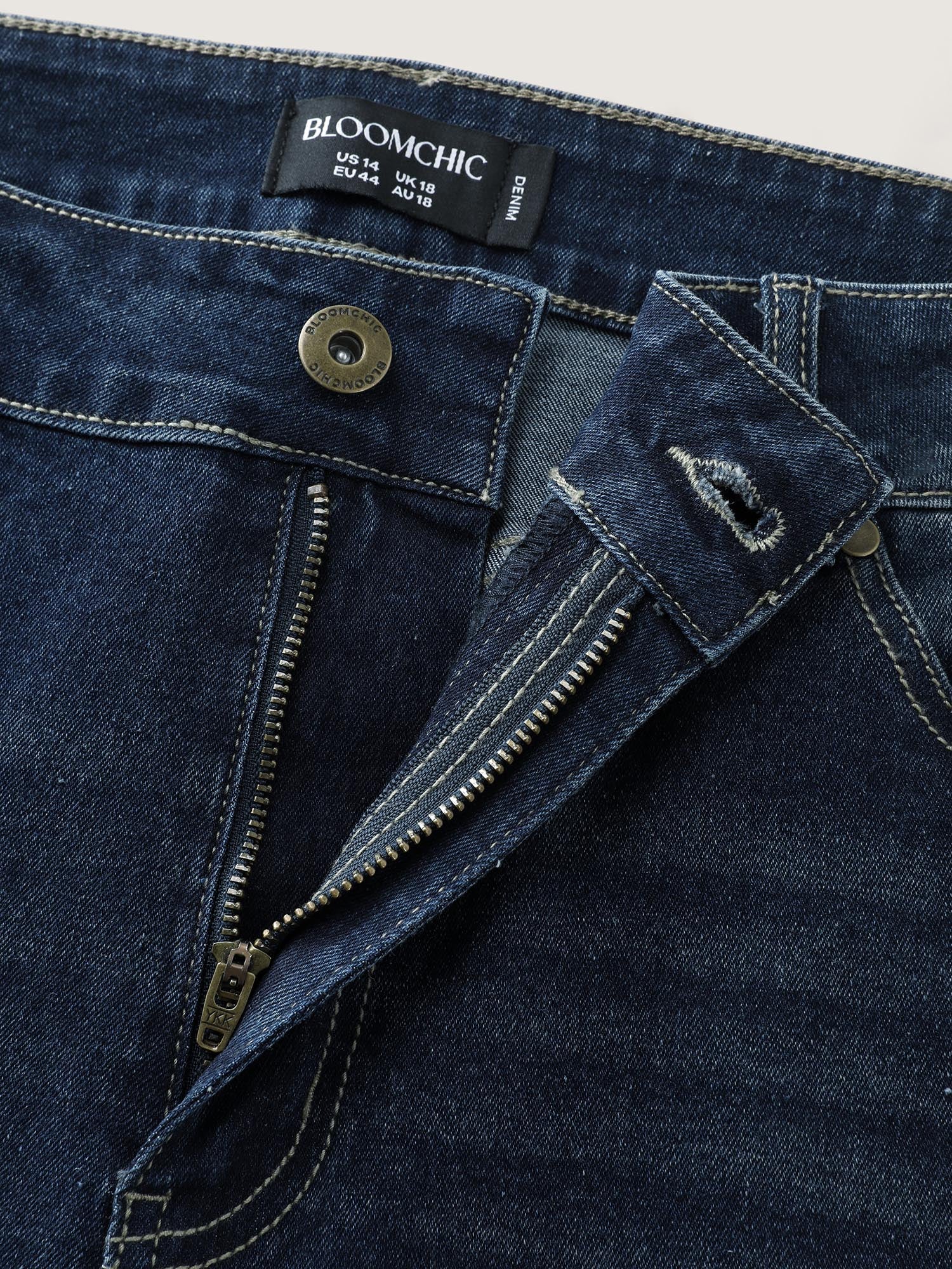 Stretchy Mid-Rise Skinny Fit Jeans - Image 8