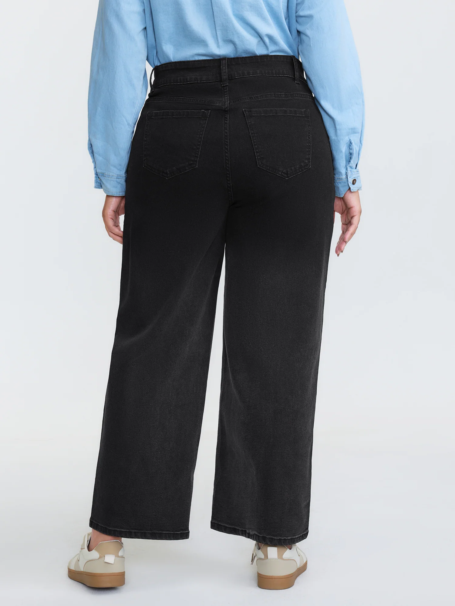 Stretchy Mid-Rise Straight-Leg Jeans - Image 4