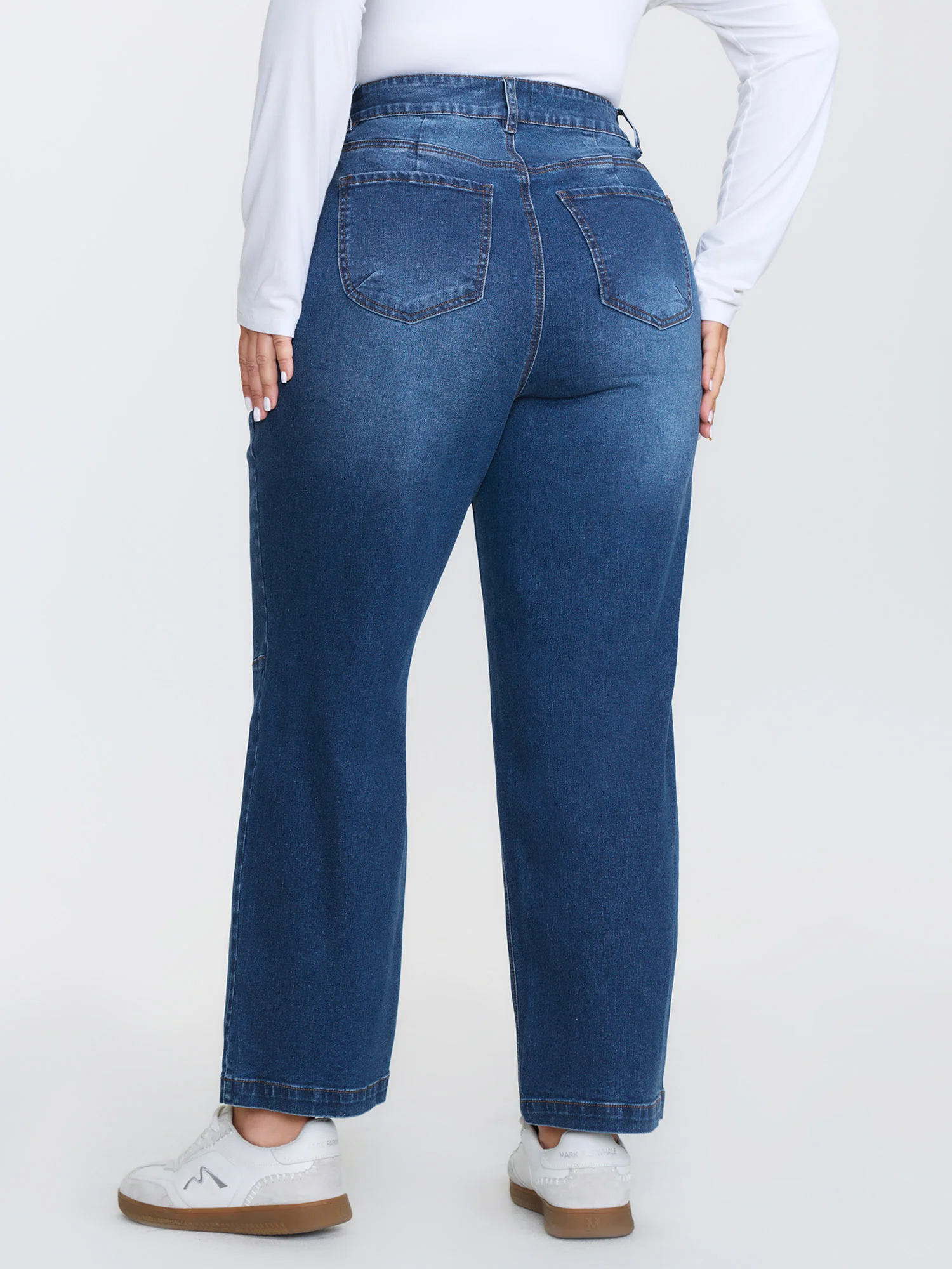 Stretchy Mid-Rise Straight-Leg Jeans - Image 5