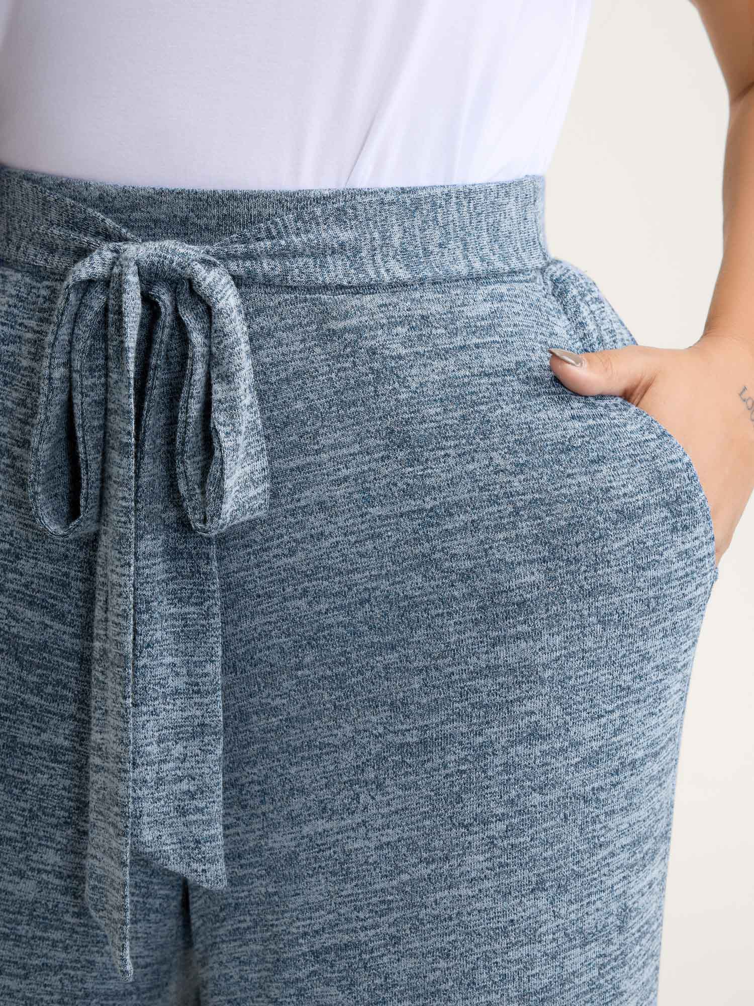Stretchy Mixed-Color Belted Wide-Leg Pants - Image 10