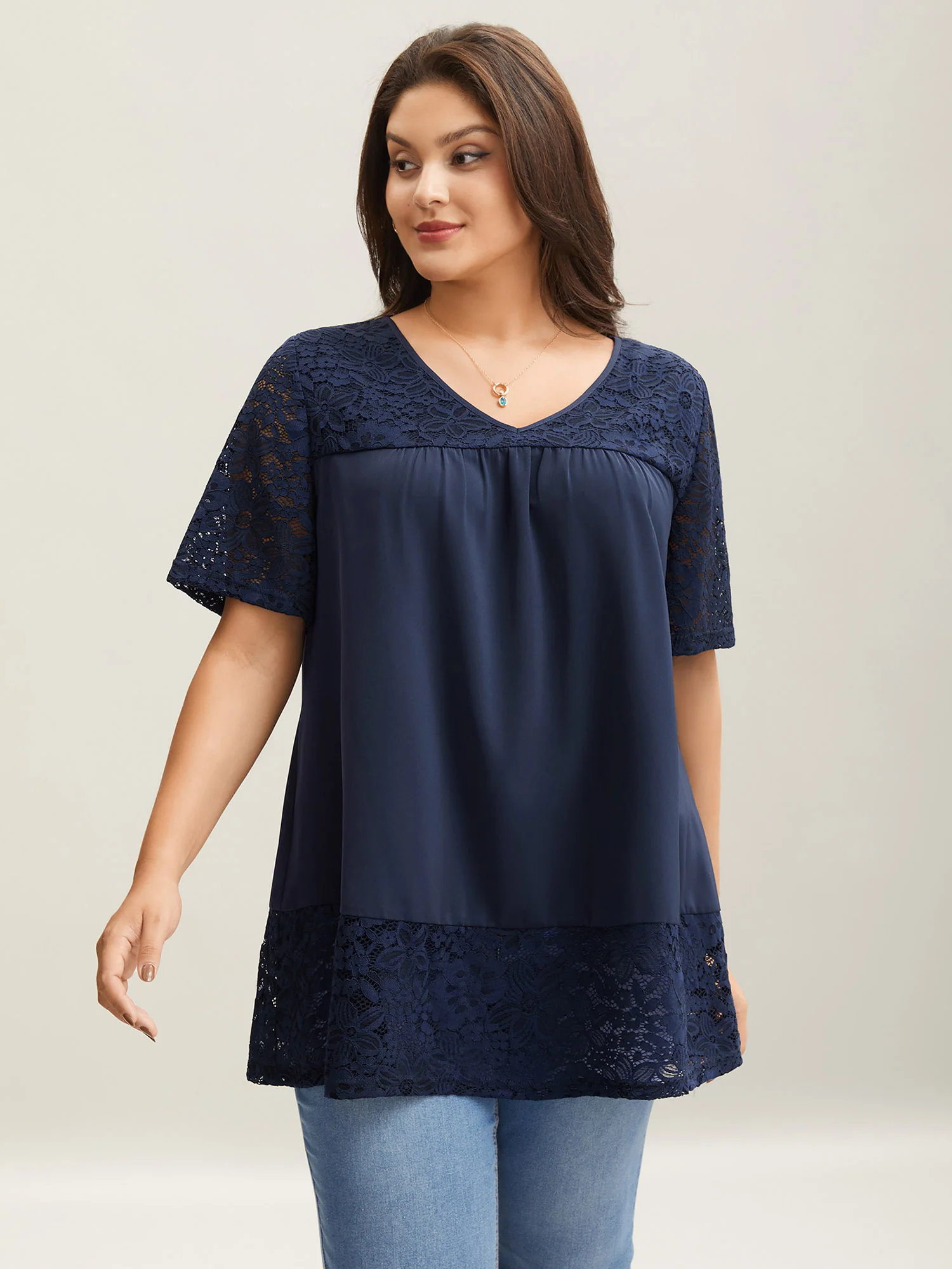 Stretchy Mixed Material Spliced Lace Jersey Top