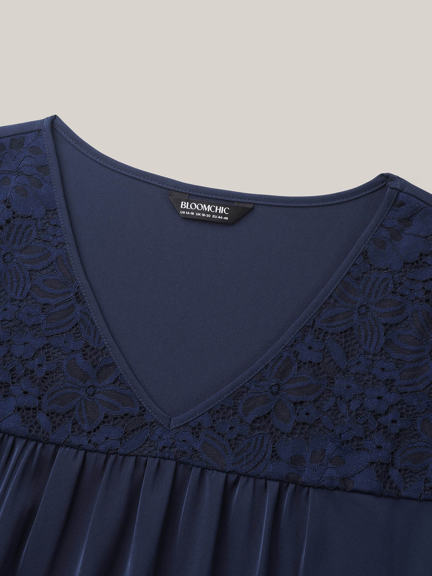 Stretchy Mixed Material Spliced Lace Jersey Top - Image 5