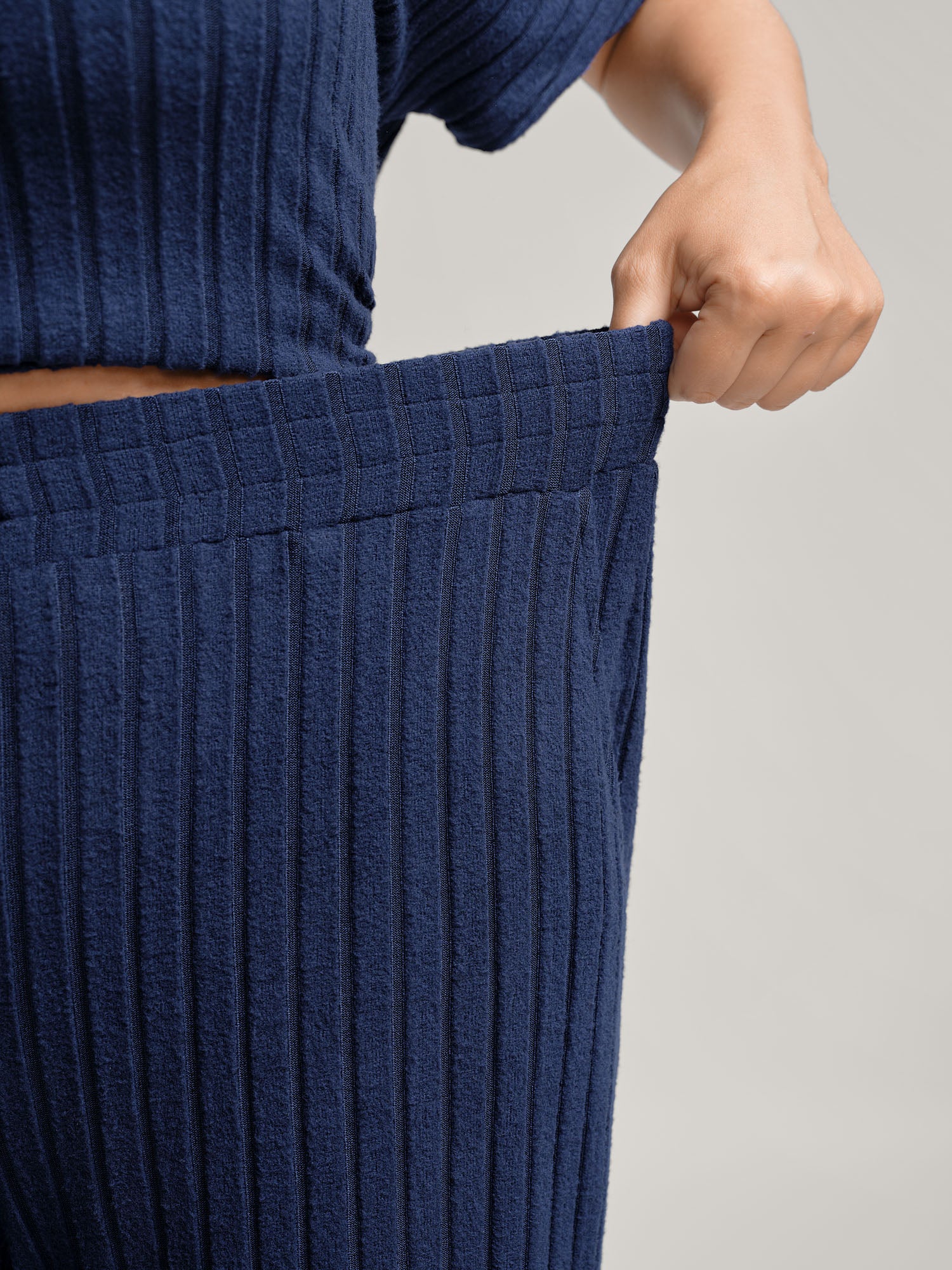 Stretchy Pit Strip Solid Loungewear Set - Image 5