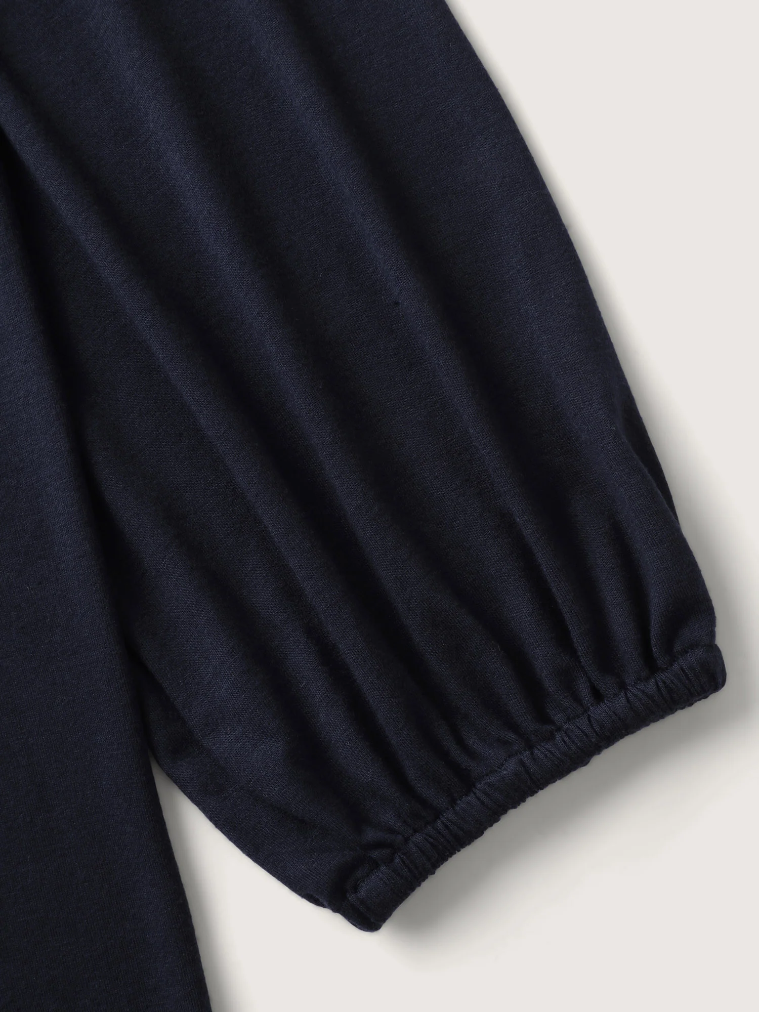 Stretchy Plaid Sleeve Split Neck T-Shirt - Image 7