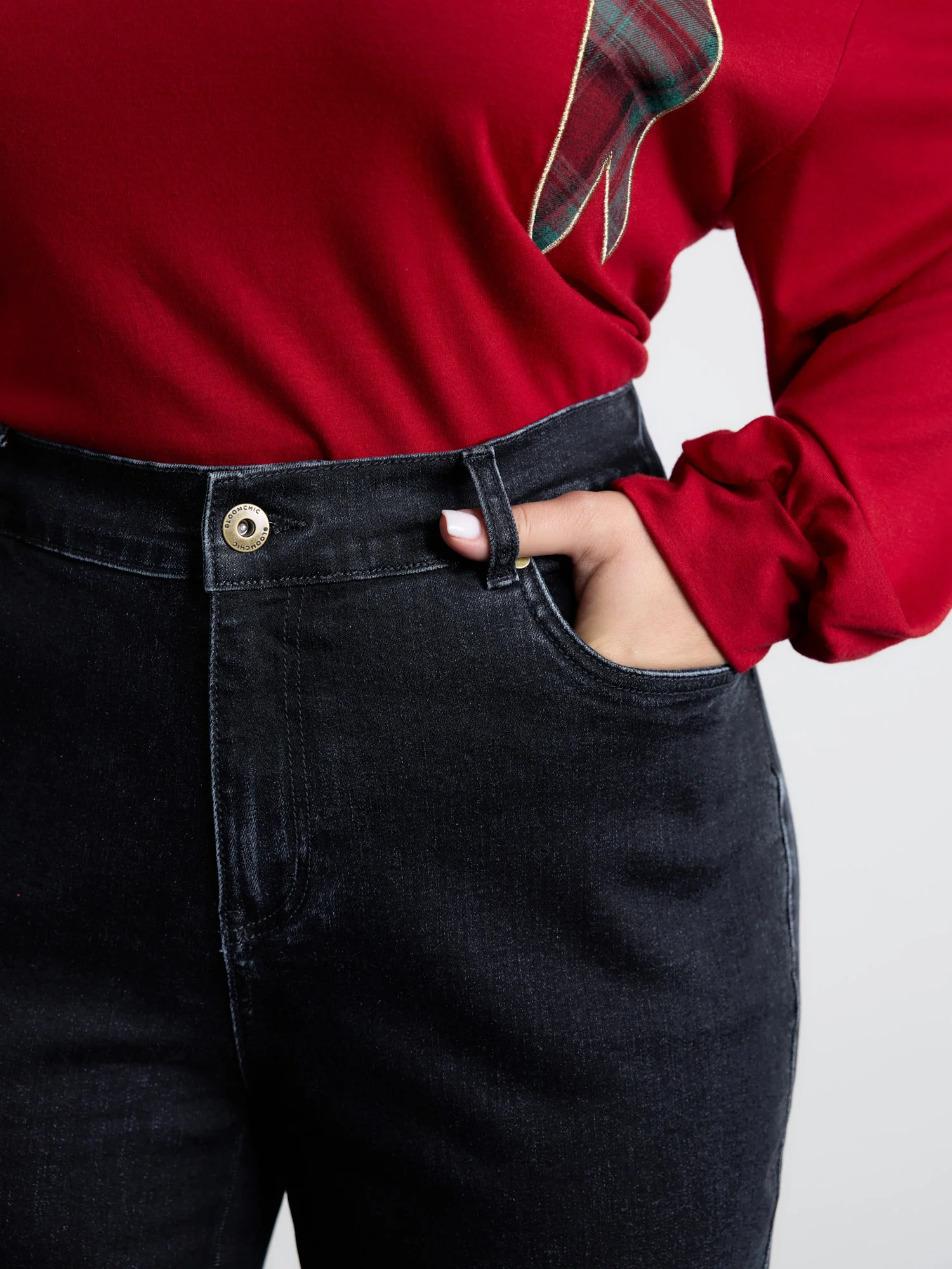 Plaid Folded Hem Cropped Straight-Leg Jeans - Image 3