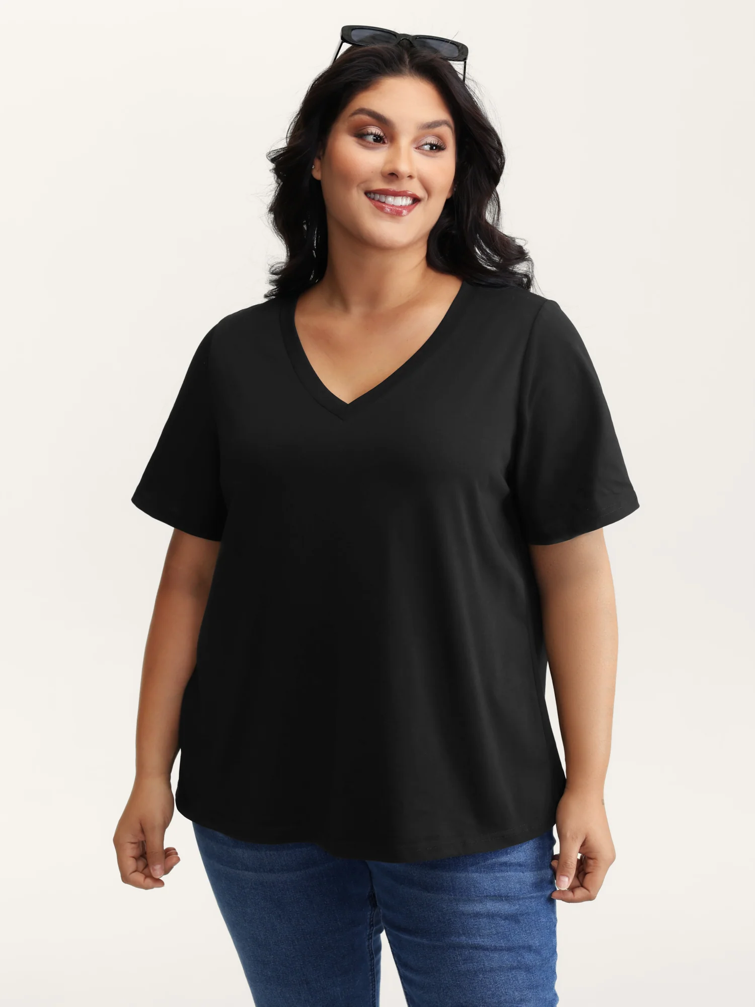 Stretchy Plain V-Neck T-Shirt - Image 10