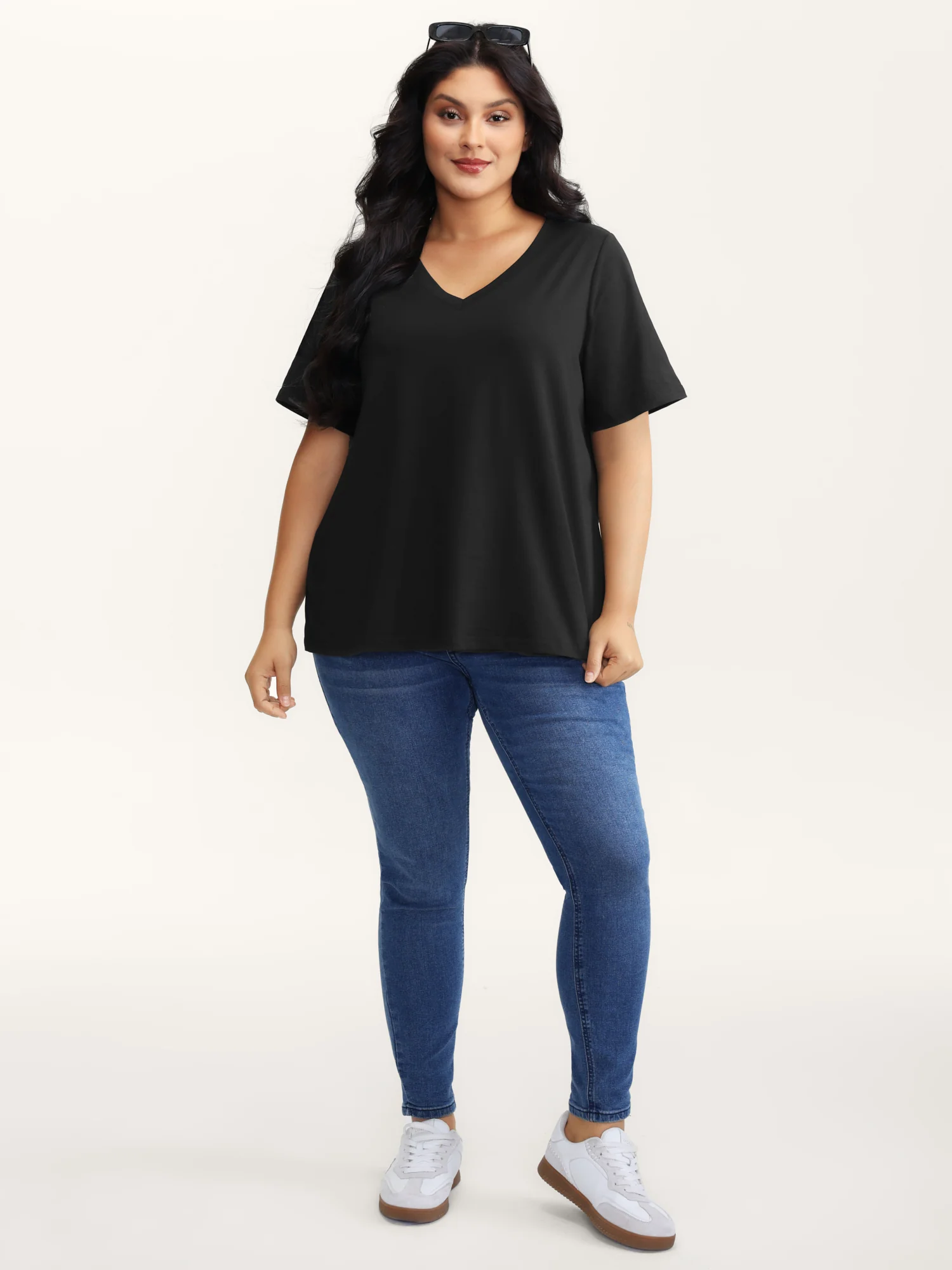 Stretchy Plain V-Neck T-Shirt - Image 11