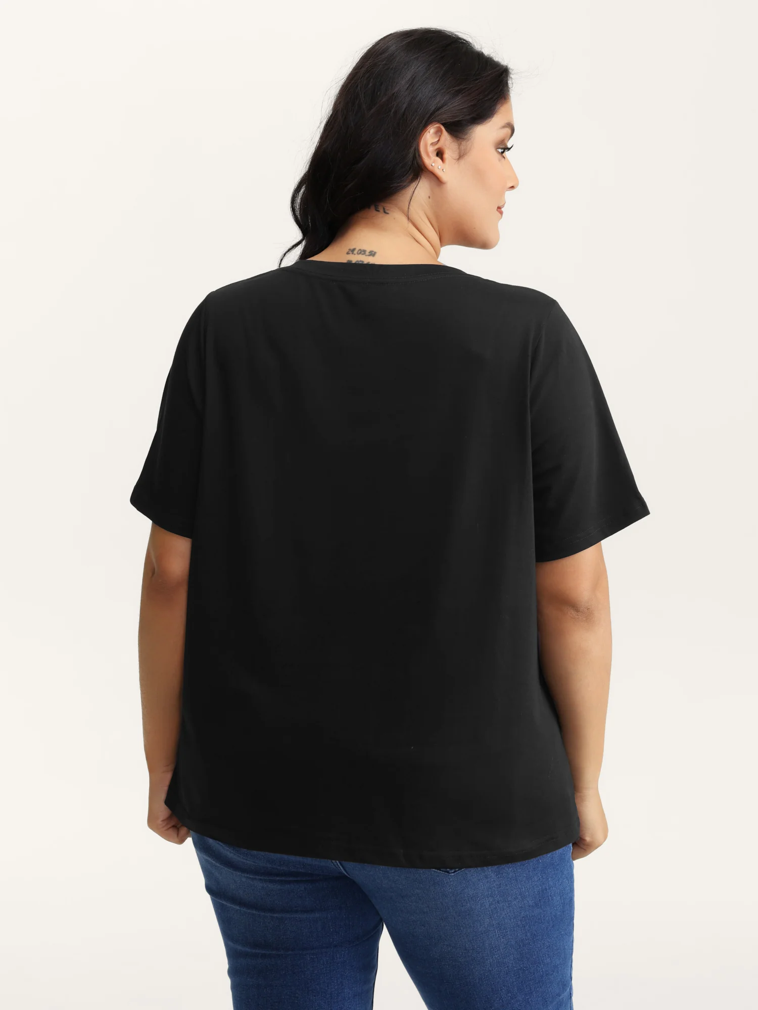 Stretchy Plain V-Neck T-Shirt - Image 12