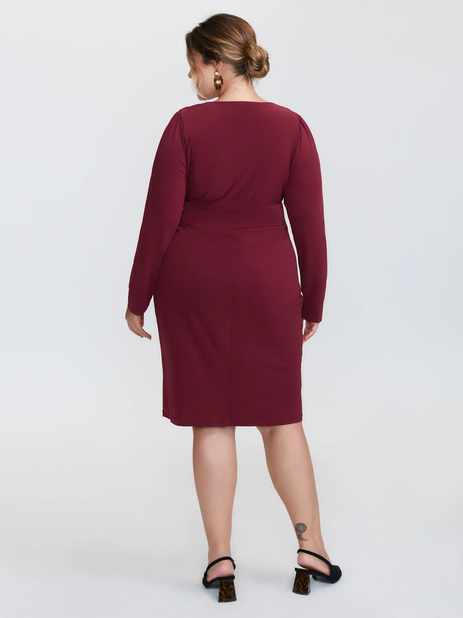 Stretchy Pleated Ruffed Hem Bodycon Fit Midi Dress - Image 4