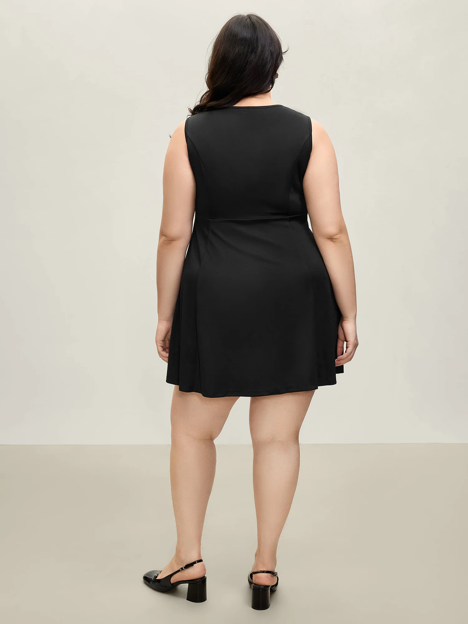 Stretchy Pockets Cinched-Waist Flared Midi Dress - Image 4