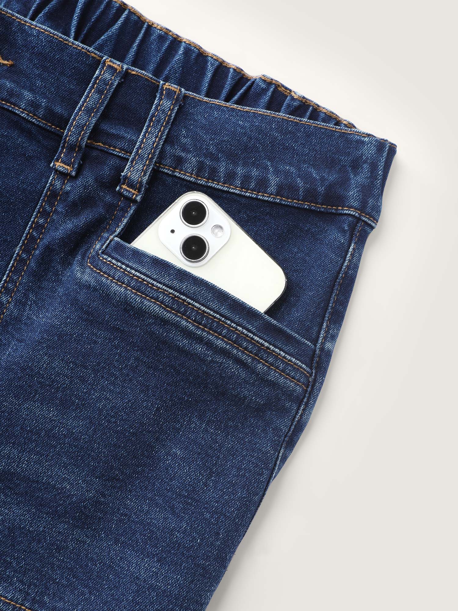 Stretchy Pockets Flared Jeans - Image 7