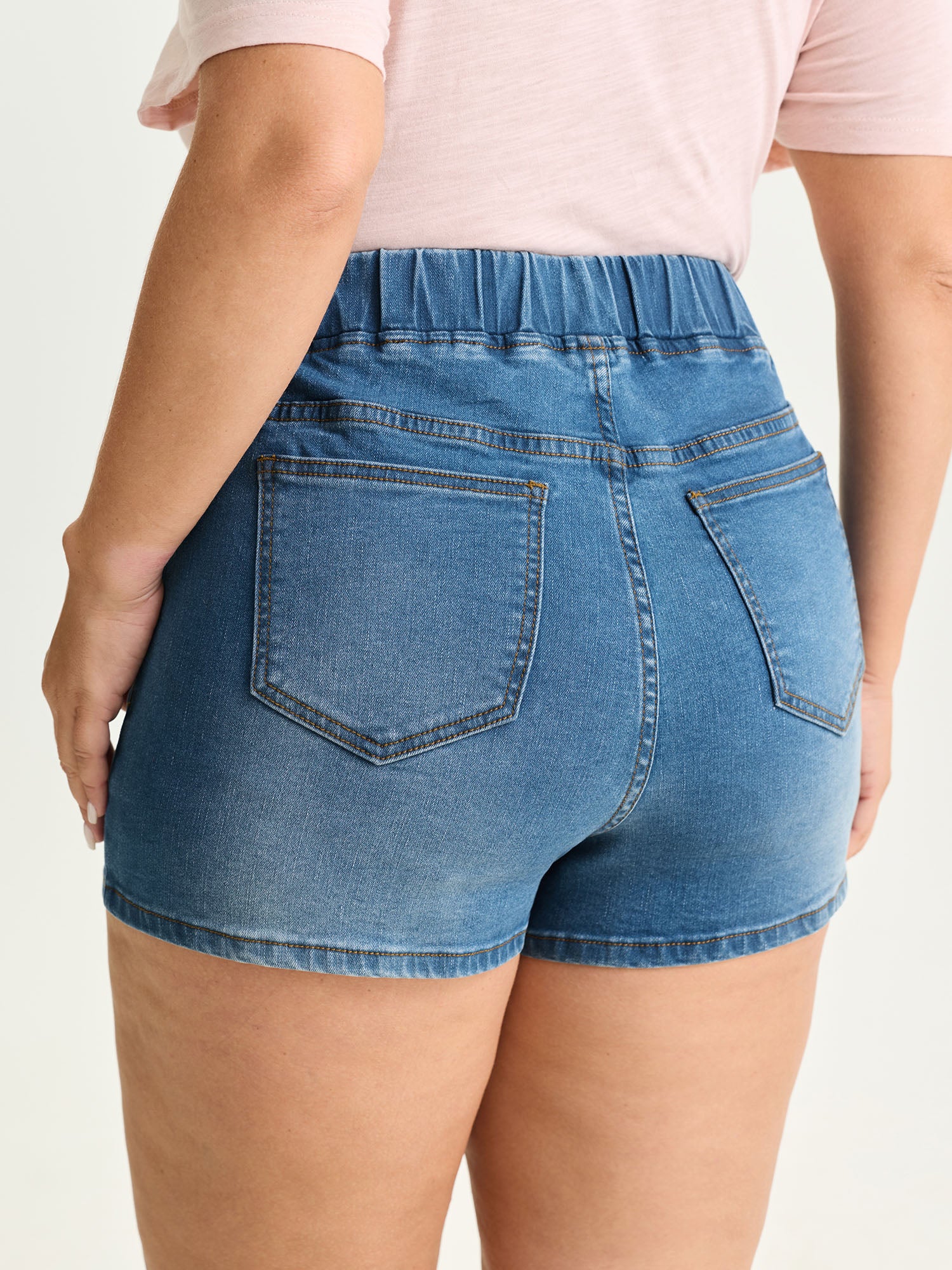 Stretchy Pull-On Pockets Denim Shorts - Image 6