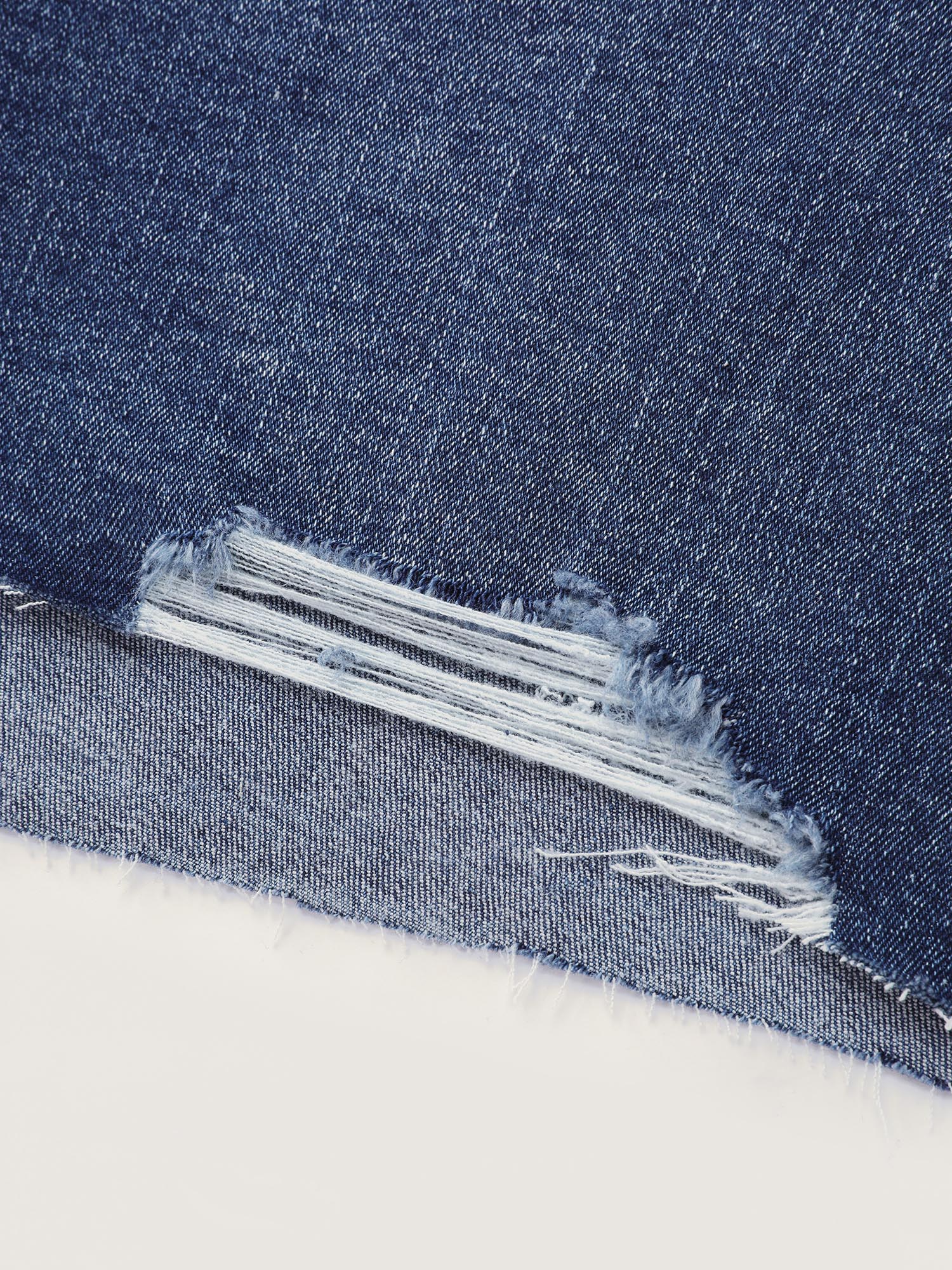 Stretchy Raw Cut Hem Skinny-Fit Denim Shorts - Image 8