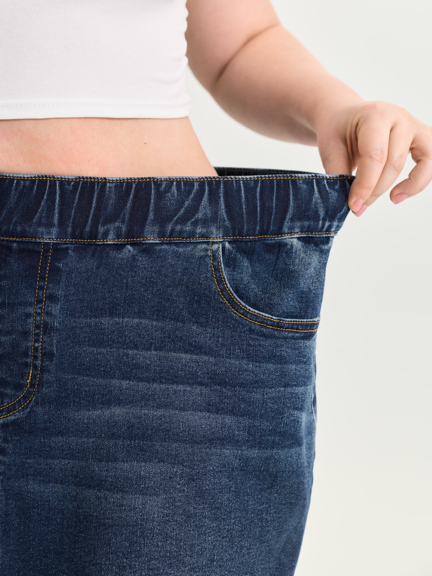 Stretchy Raw Hem Elastic Waist Denim Skort - Image 3