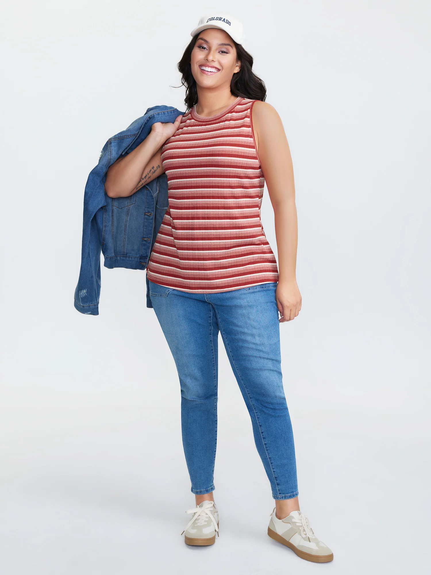 Stretchy Ribbed Crew Neckline Fitted Tank Top - Image 2