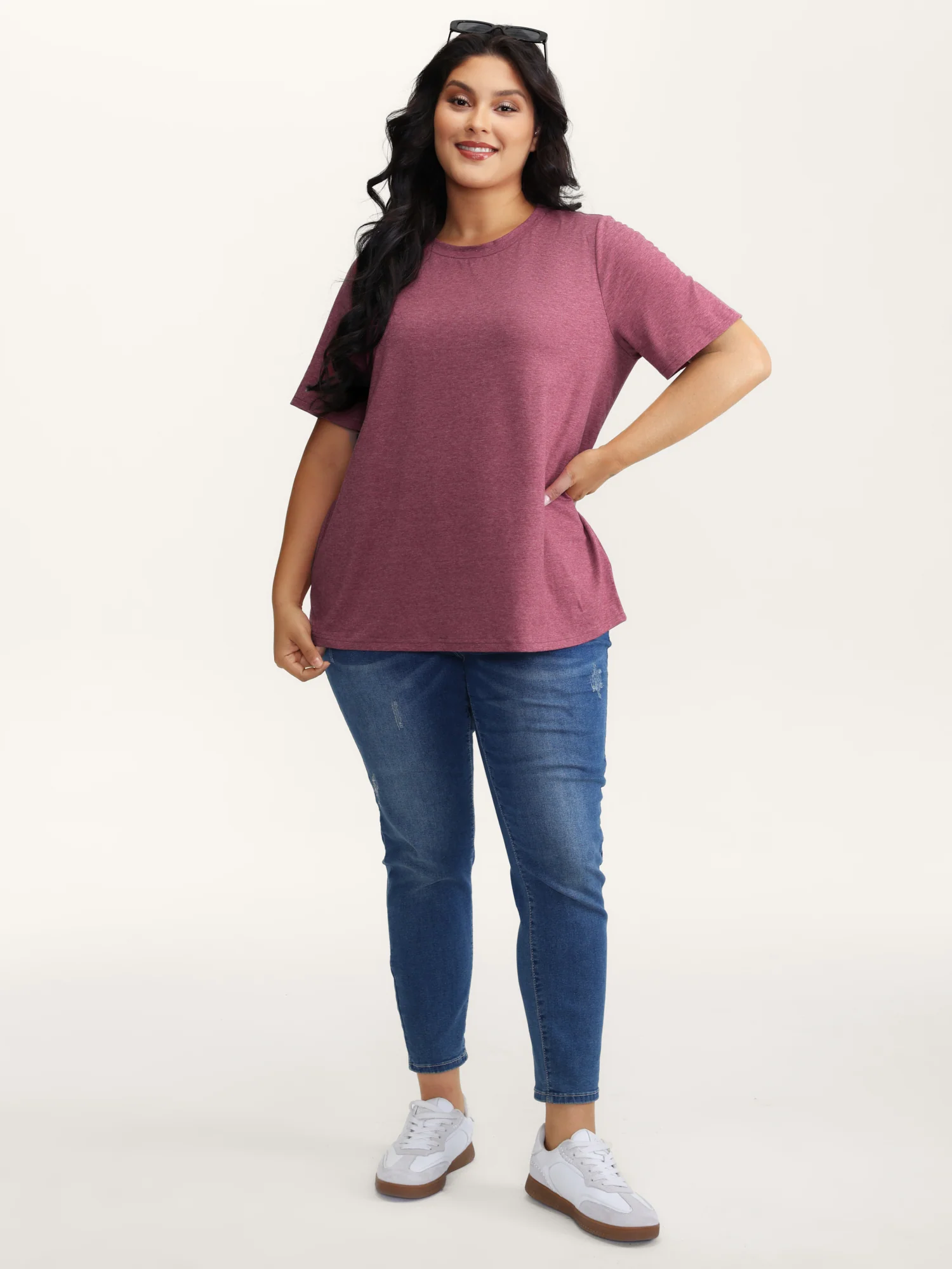 Stretchy Round Neck Solid T-Shirt - Image 3