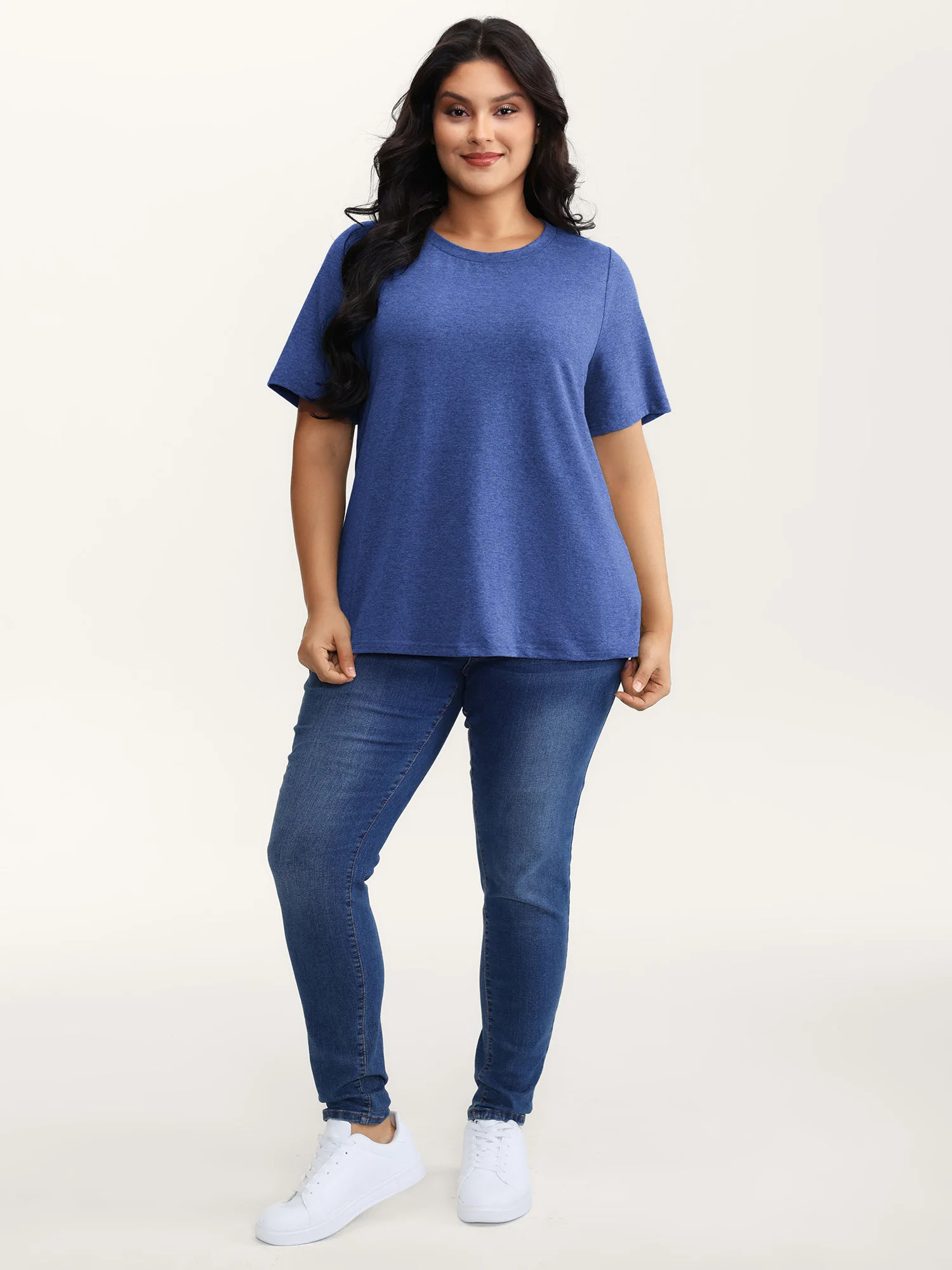 Stretchy Round Neck Solid T-Shirt - Image 7