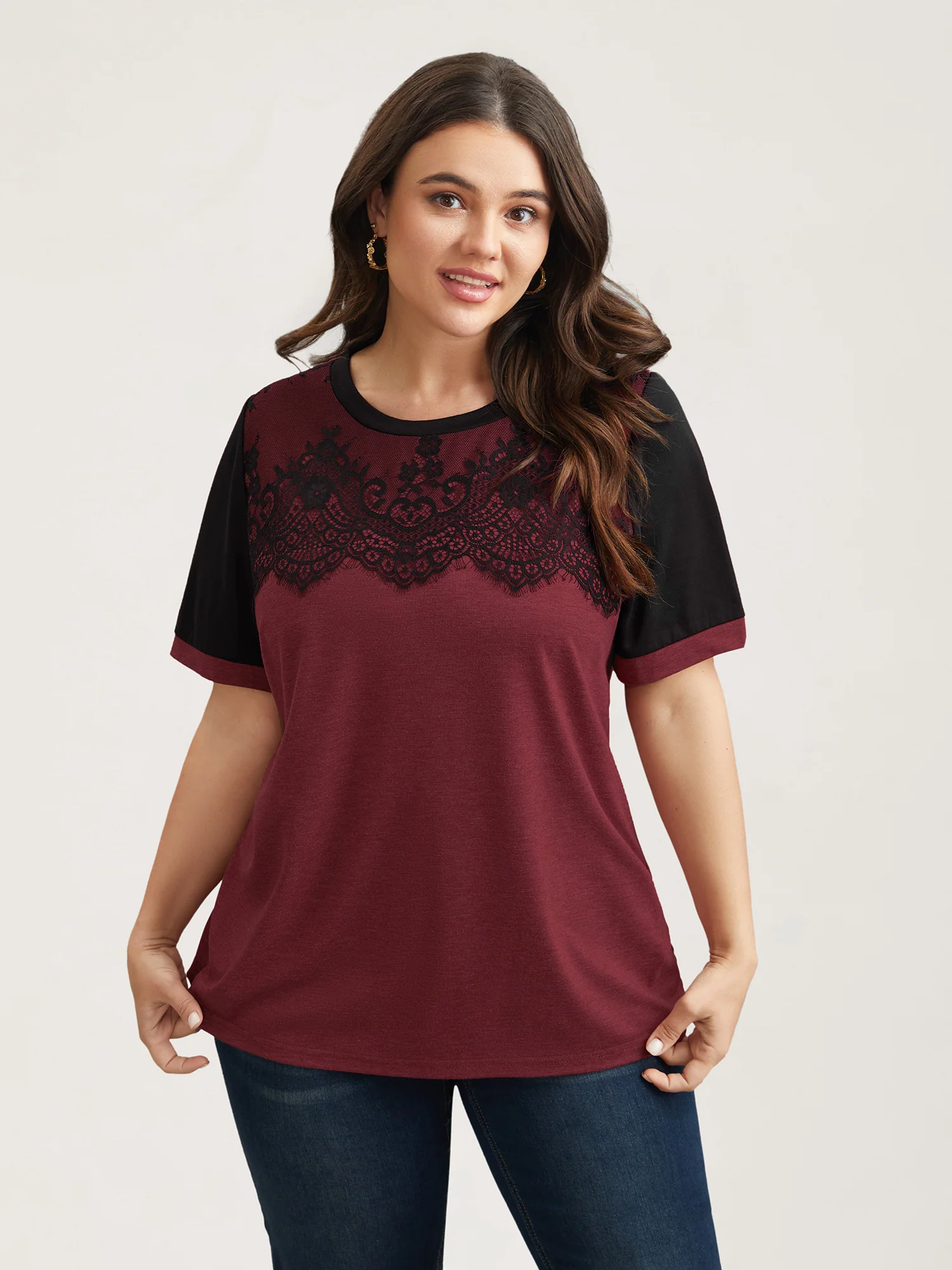 Stretchy Scalloped Lace Color Contrast T-Shirt - Image 2