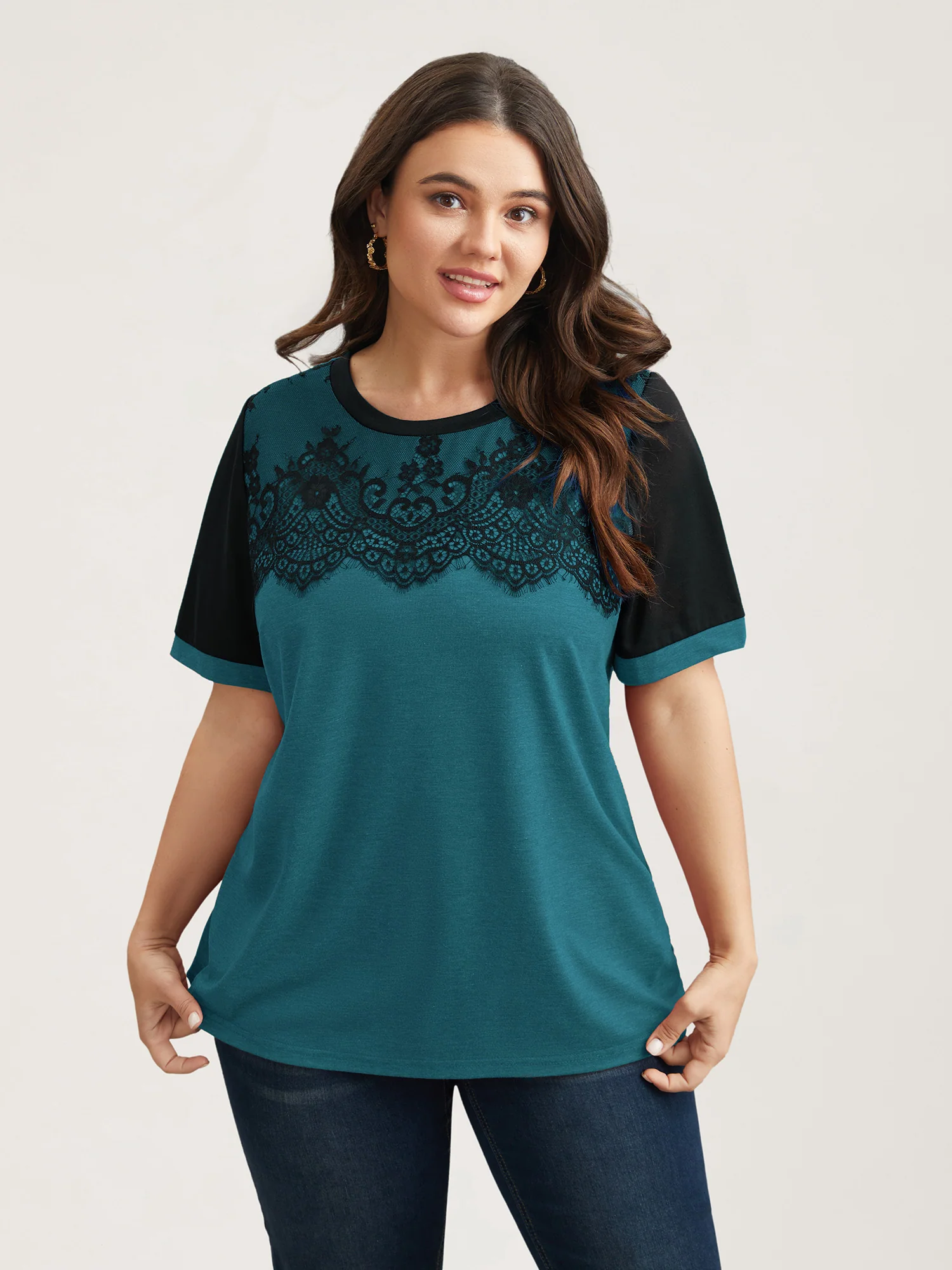 Stretchy Scalloped Lace Color Contrast T-Shirt - Image 7