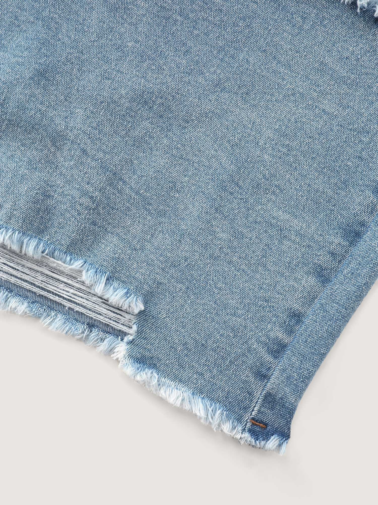 Stretchy Skinny-Fit Raw Hem Denim Shorts - Image 7