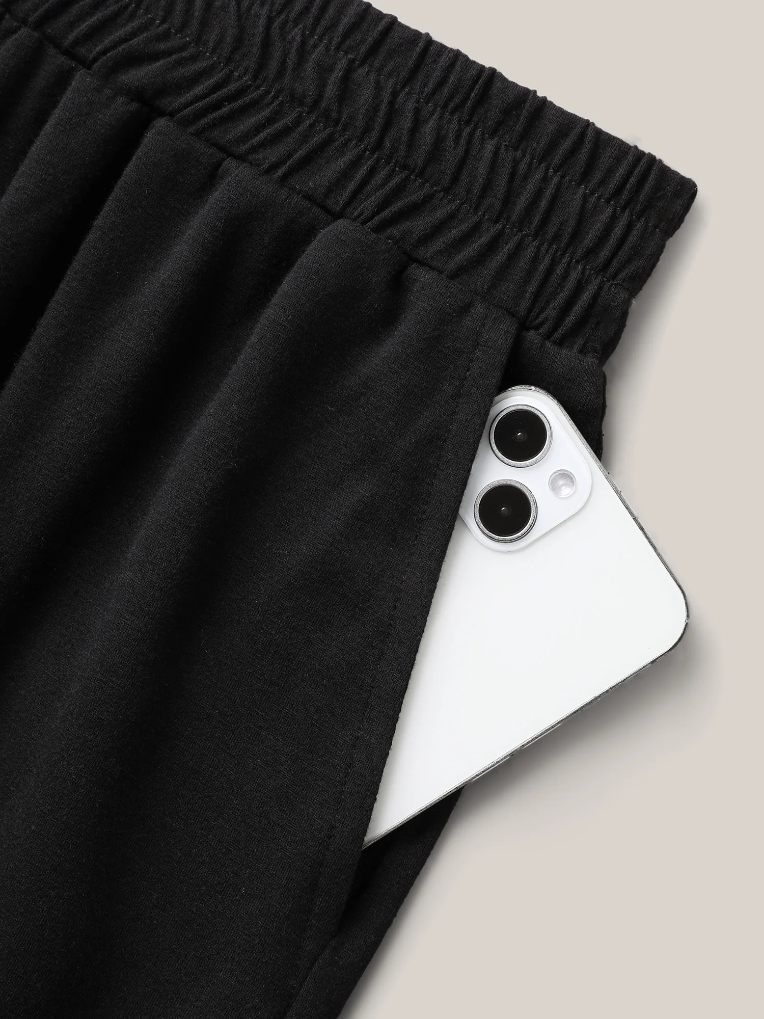 Stretchy Slit Straight-Leg Shorts - Image 6