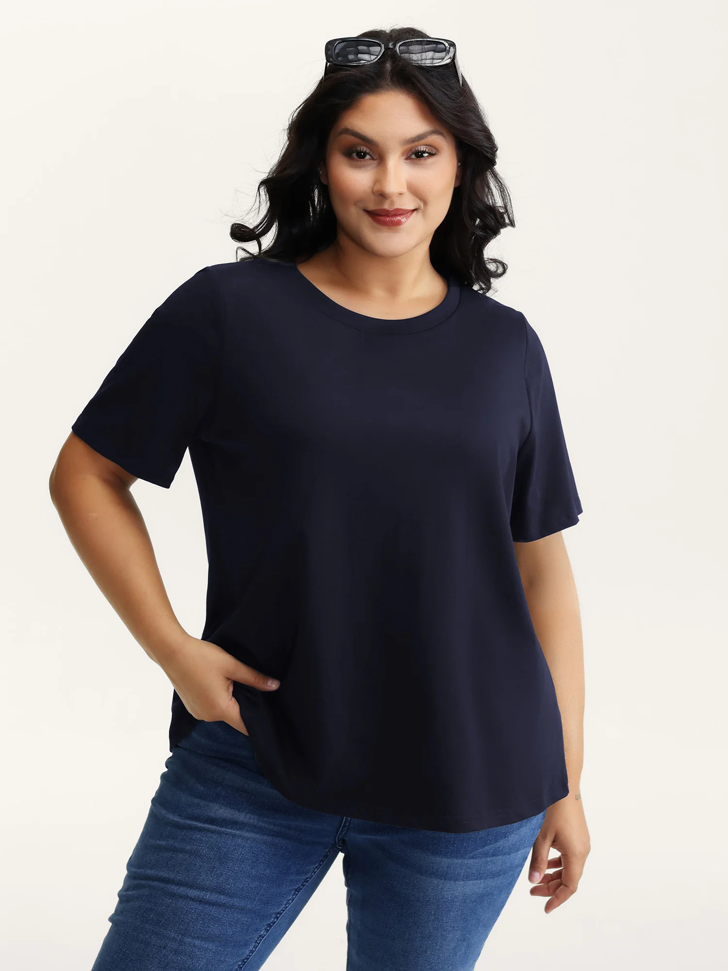 Stretchy Solid Crew Neck T-Shirt - Image 13