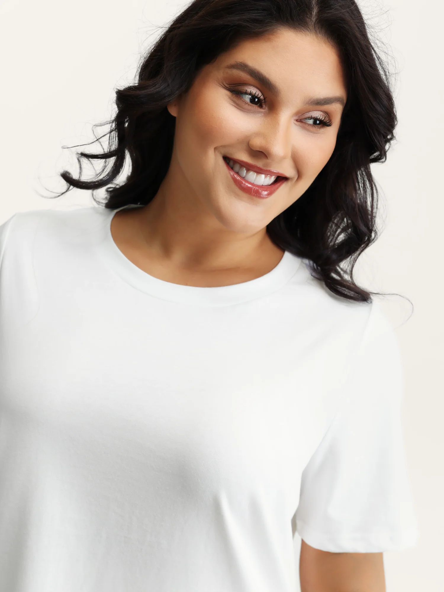 Stretchy Solid Crew Neck T-Shirt - Image 2