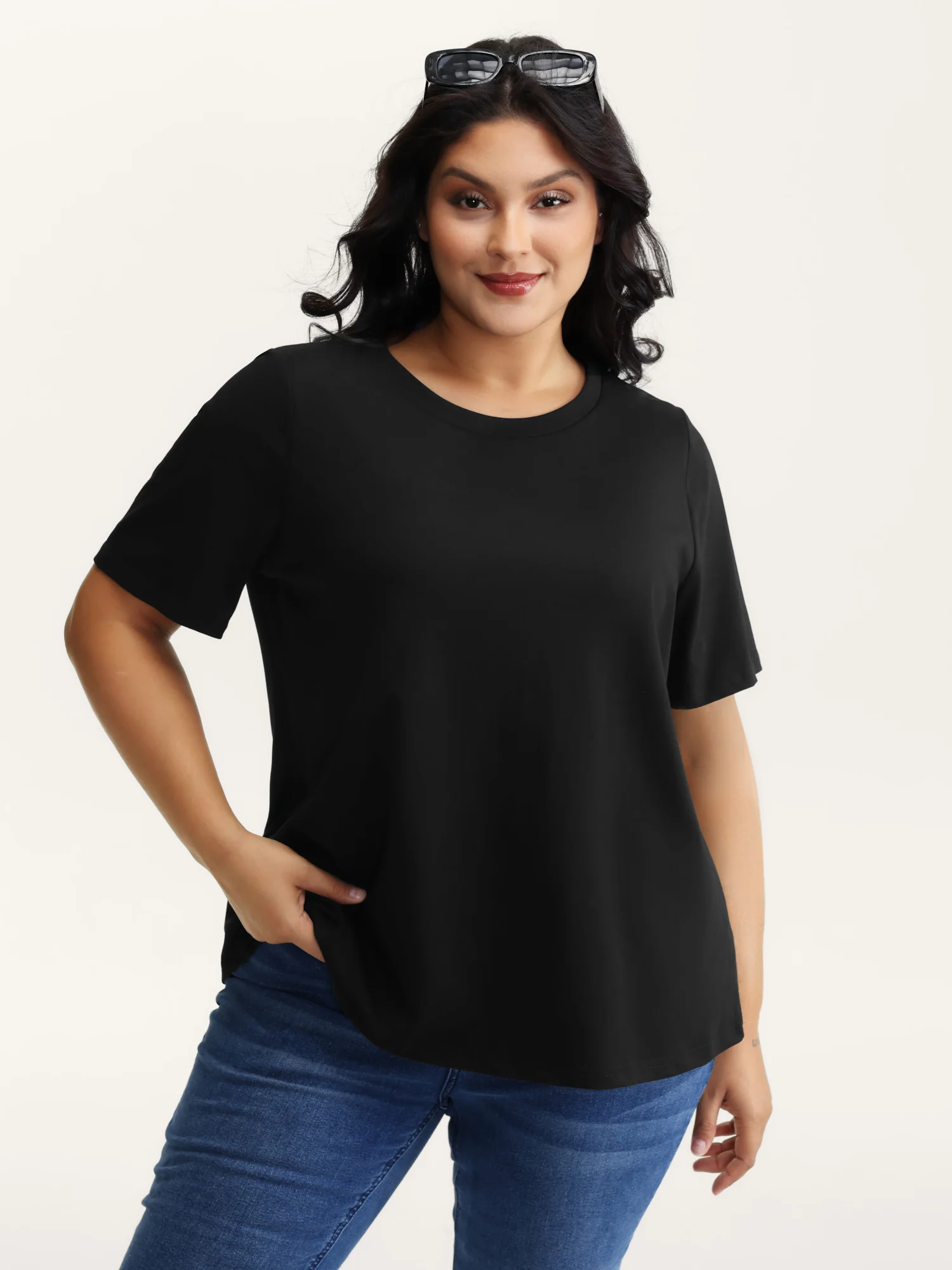 Stretchy Solid Crew Neck T-Shirt - Image 5