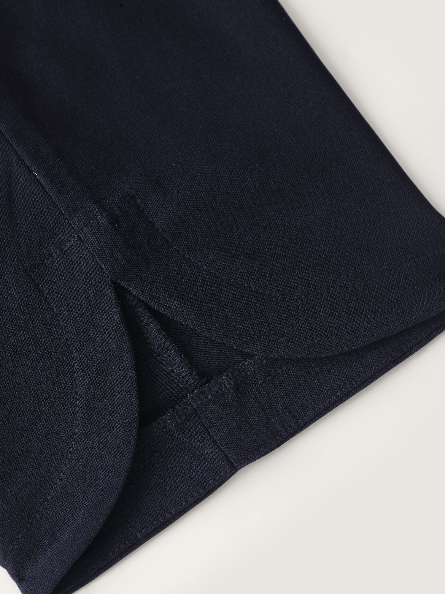 Stretchy Split Hem Cropped Pants - Image 6