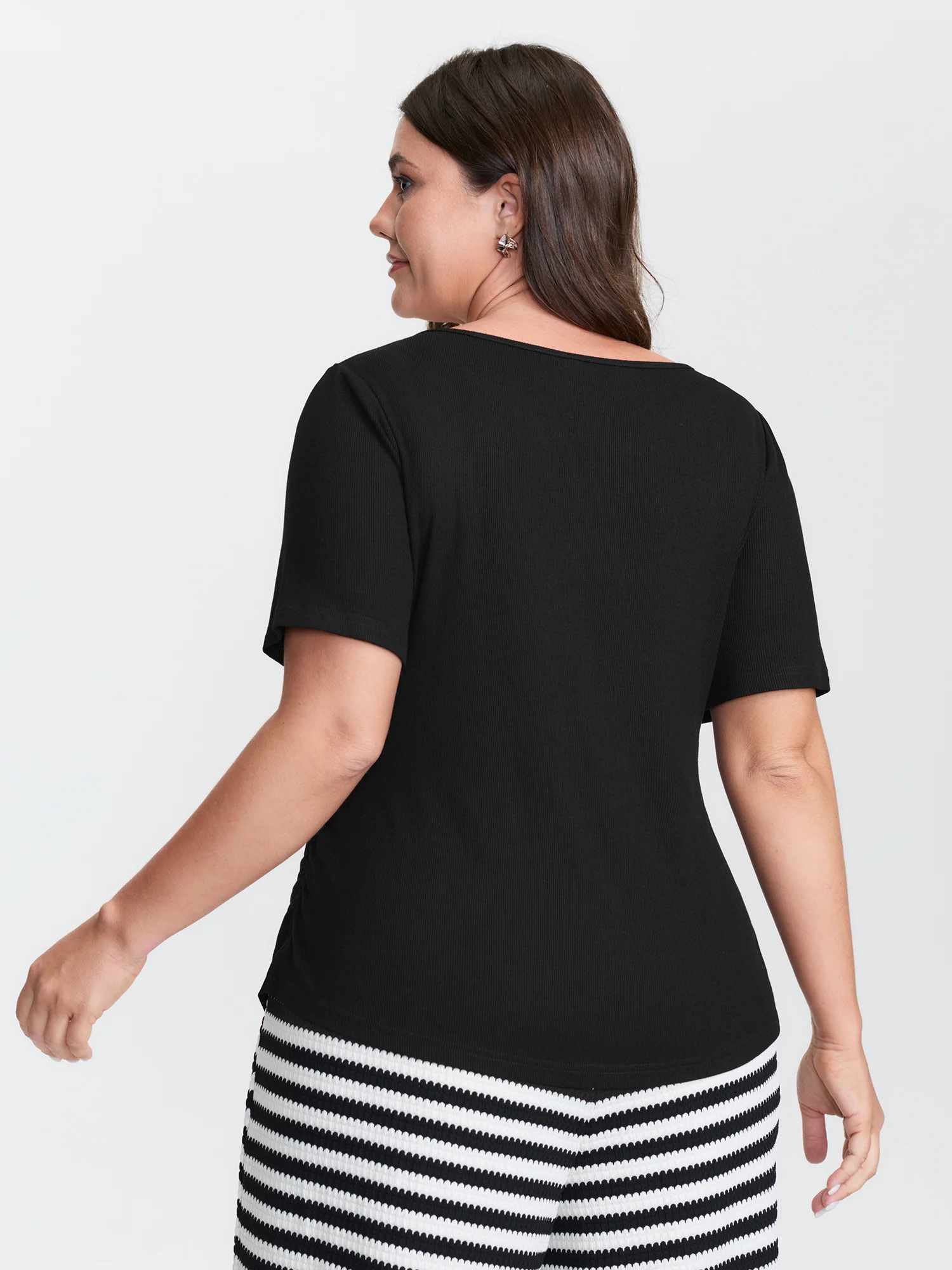Stretchy Split Neckline Curvy Hem T-Shirt - Image 6